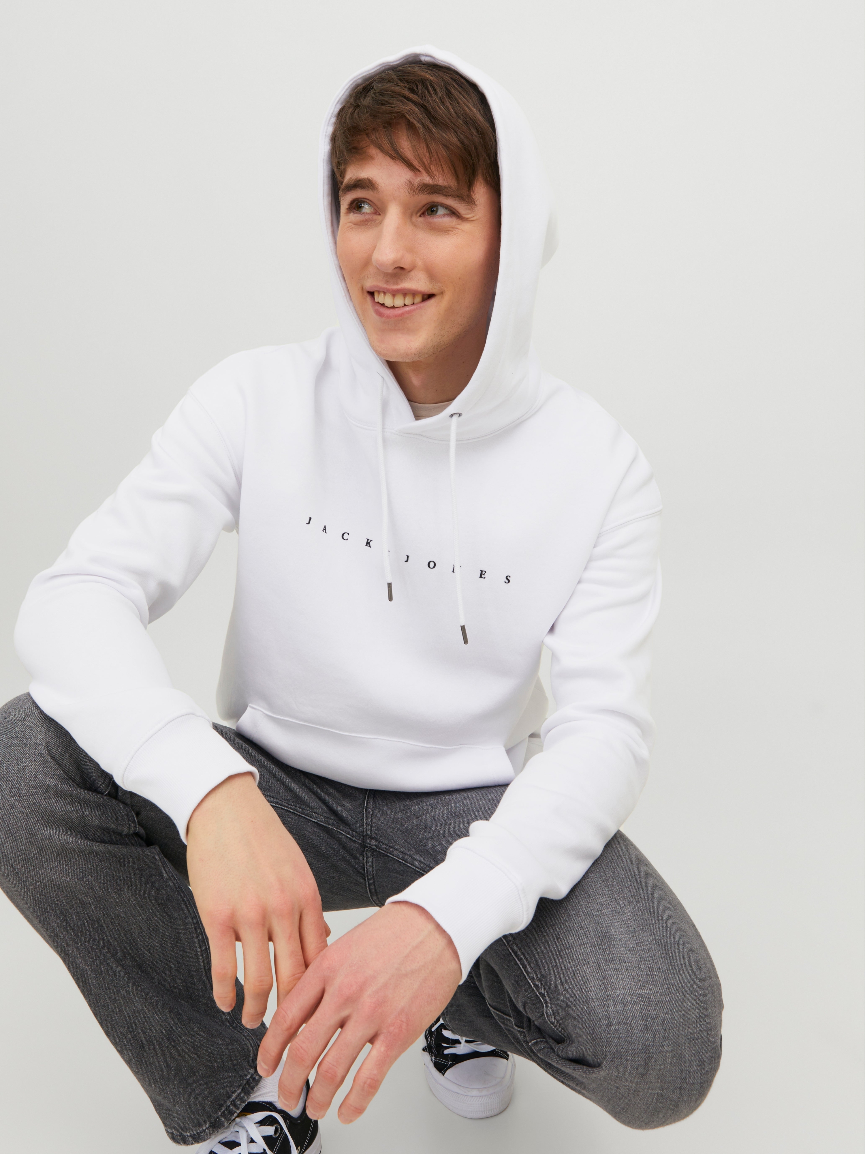 Худи мужское Jack &amp; Jones Jjestar Jj Sweat Hood Noos 12233972 S белое фото 