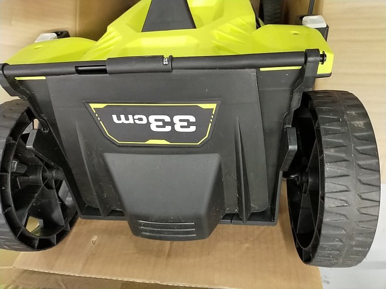 Газонокосилка электрическая Ryobi RLM13E33S 1300Вт 35л фото 
