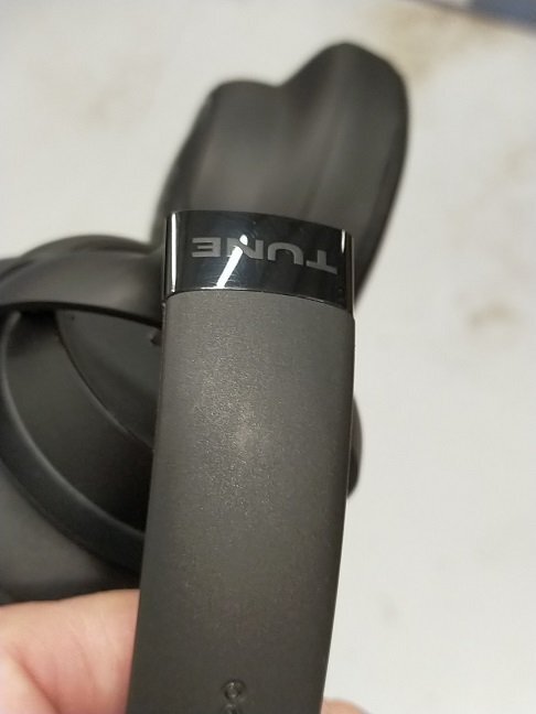 Навушники JBL Tune 730BT Black (JBLT730BTBLK)фото
