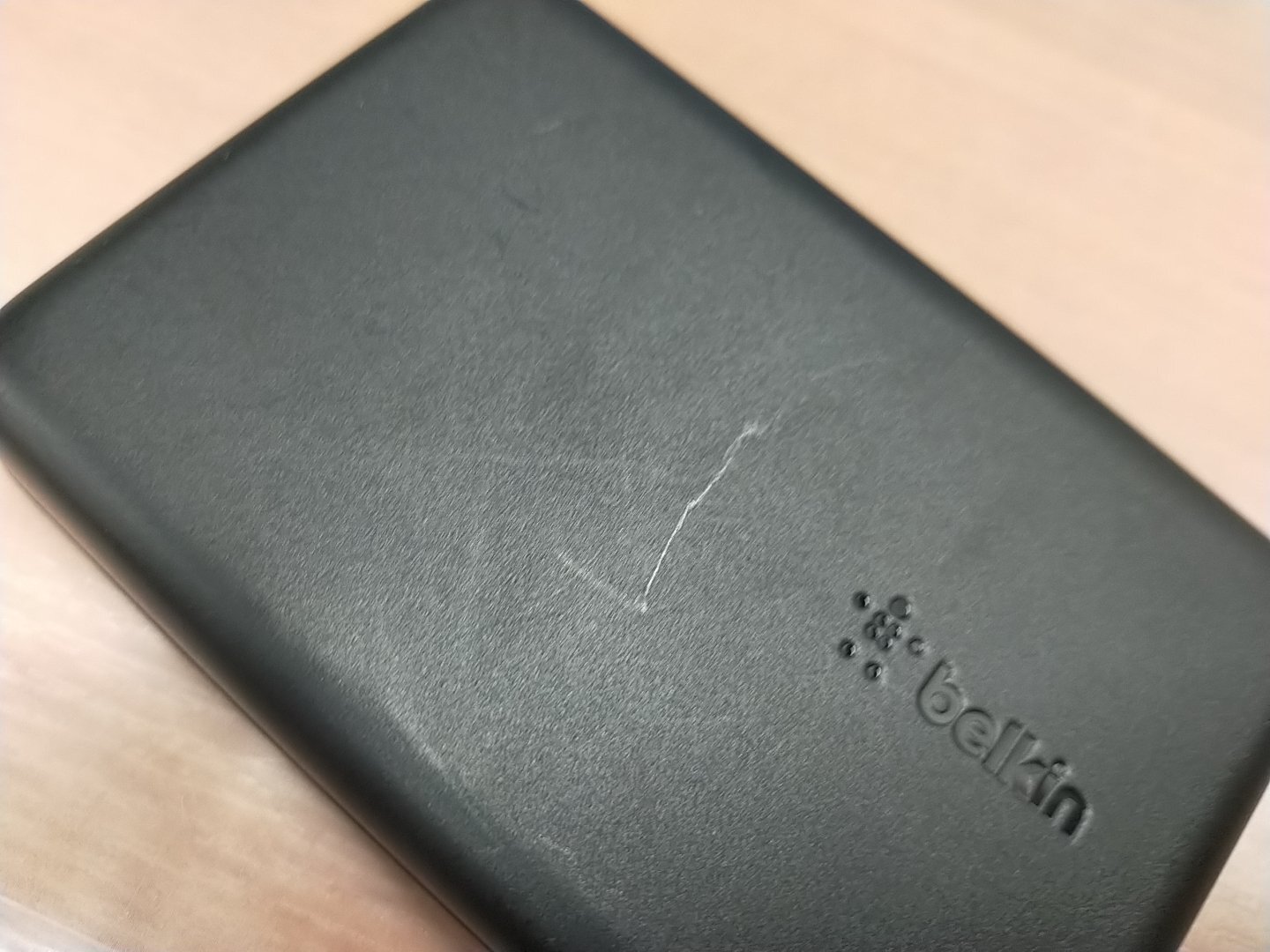 Портативний зарядний пристрій Belkin MagSafe Wireless 2500mAh Black (BPD002BTBK)фото