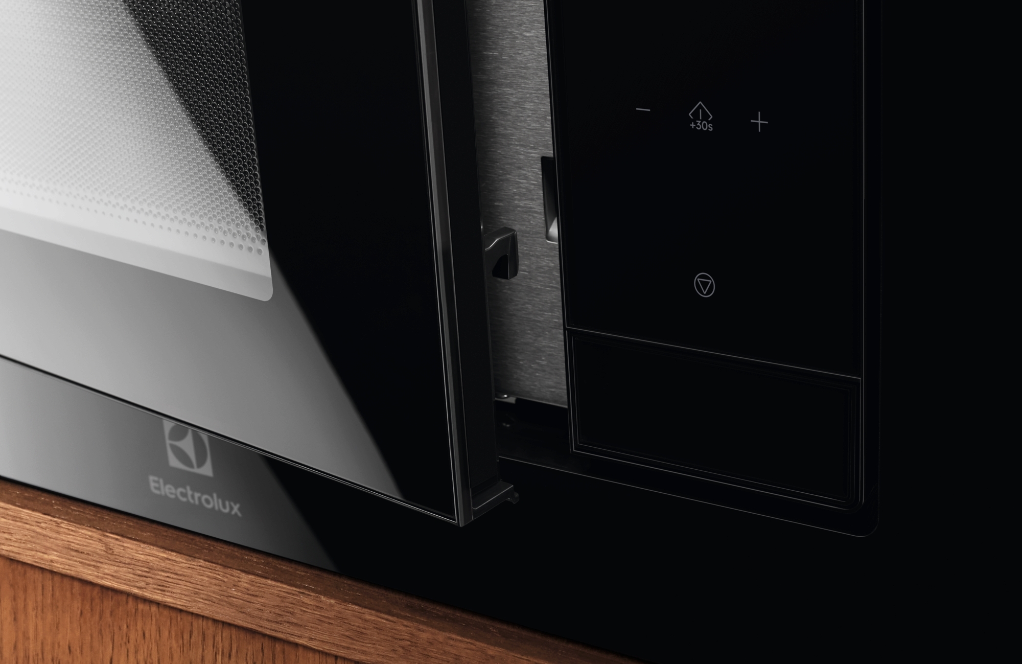 Встраиваемая микроволновая печь Electrolux LMS4253TBX фото 
