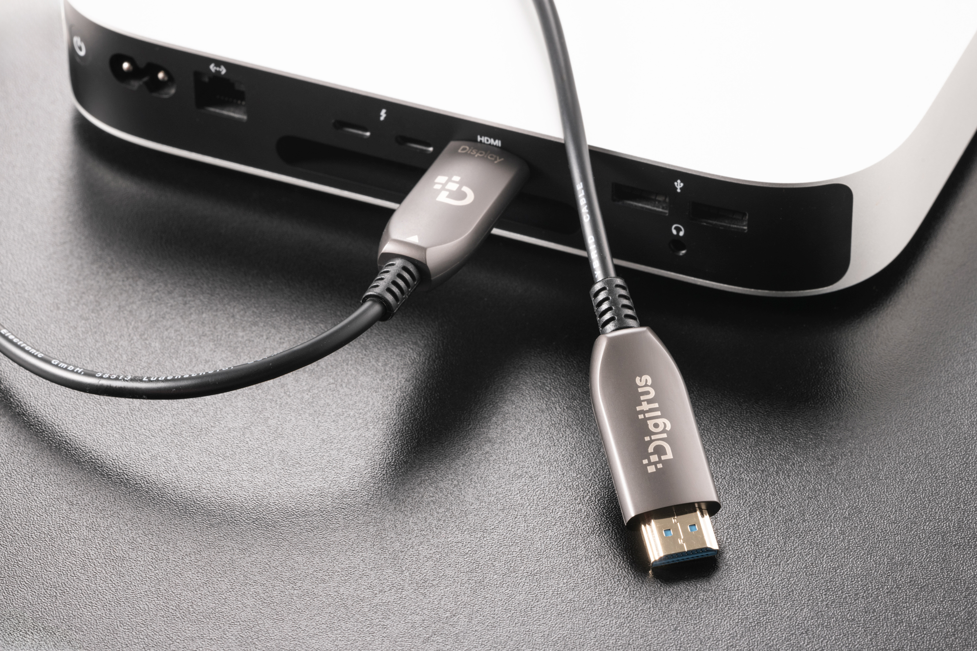 Кабель DIGITUS HDMI UHD 8K, AOC hybrid-fiber, type A M/M, 50м, черный (AK-330126-500-S) фото 9