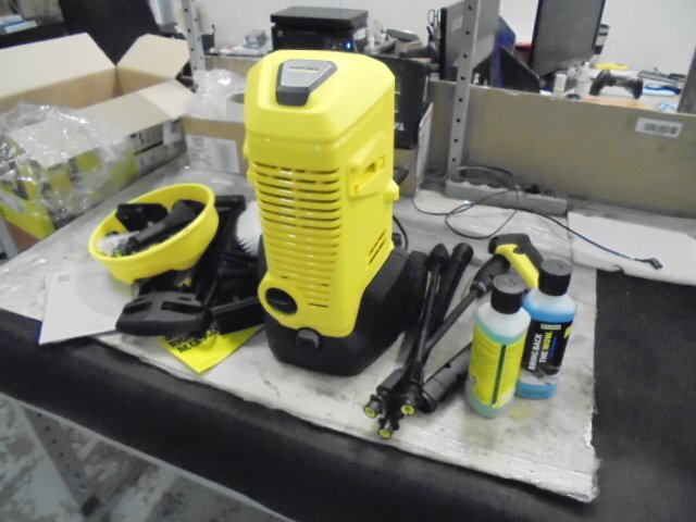 Мінімийка високого тиску Karcher K 3 Car &amp; Home (1.676-356.0)фото