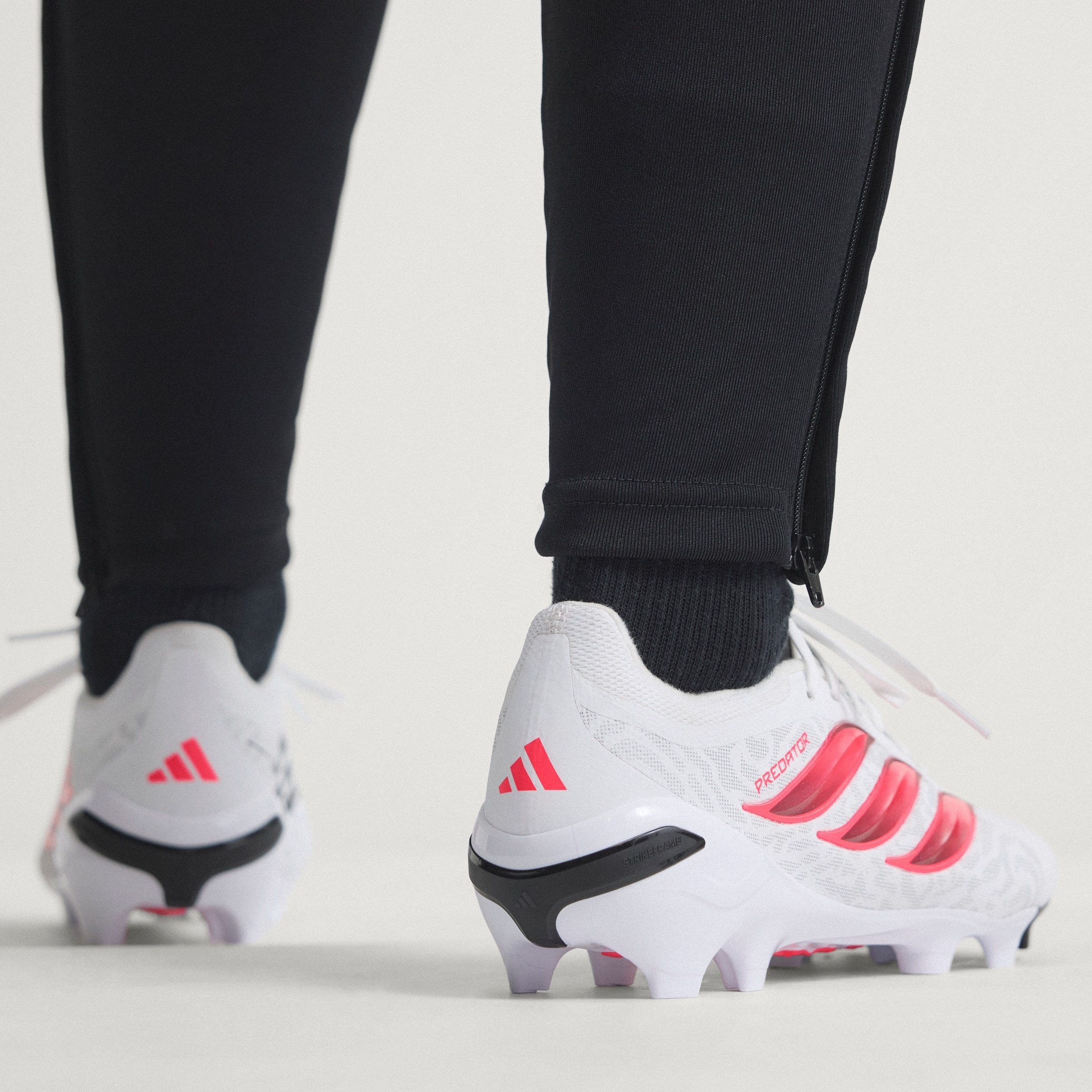 Бутсы Adidas Predator League FG IH7154 46 (11 UK) белые фото6