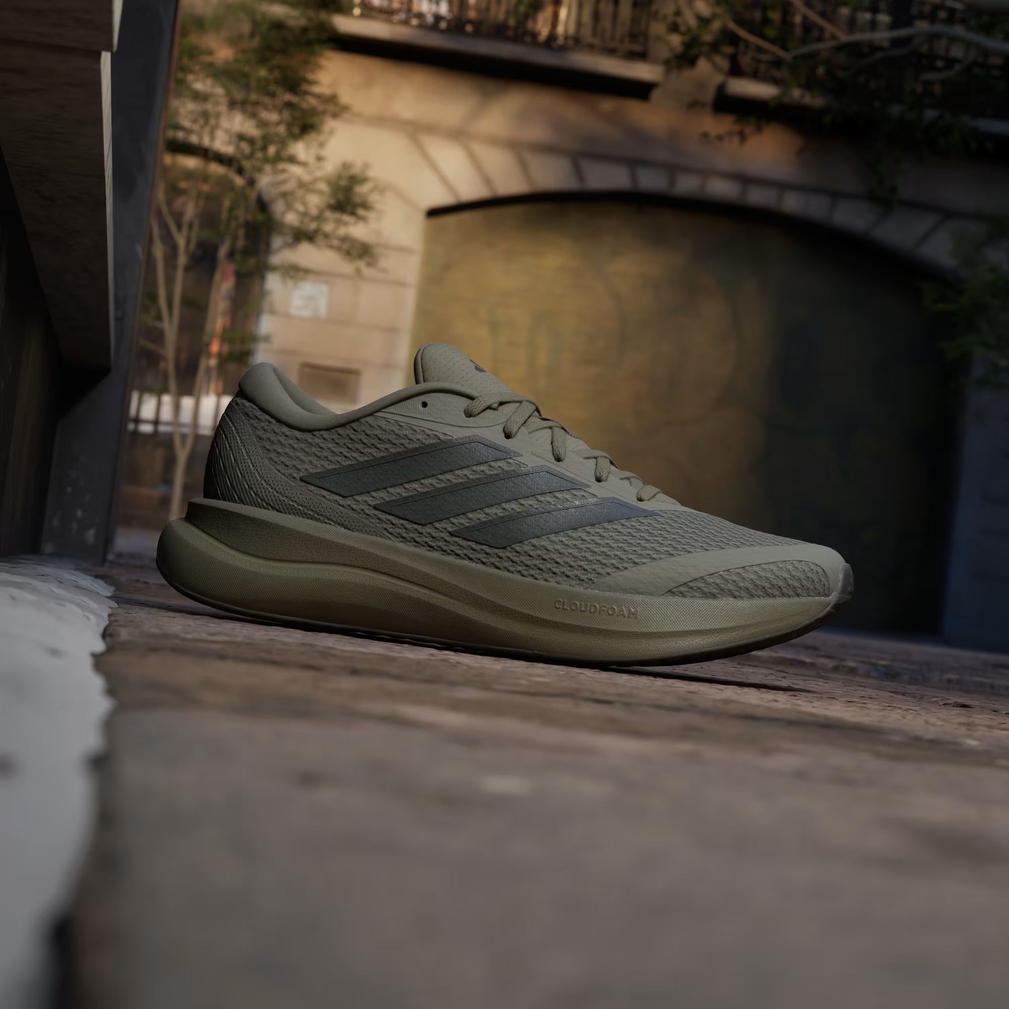Кросівки чоловічі Adidas Runfalcon 6 IH9528 42 (8 UK) зелені фото3