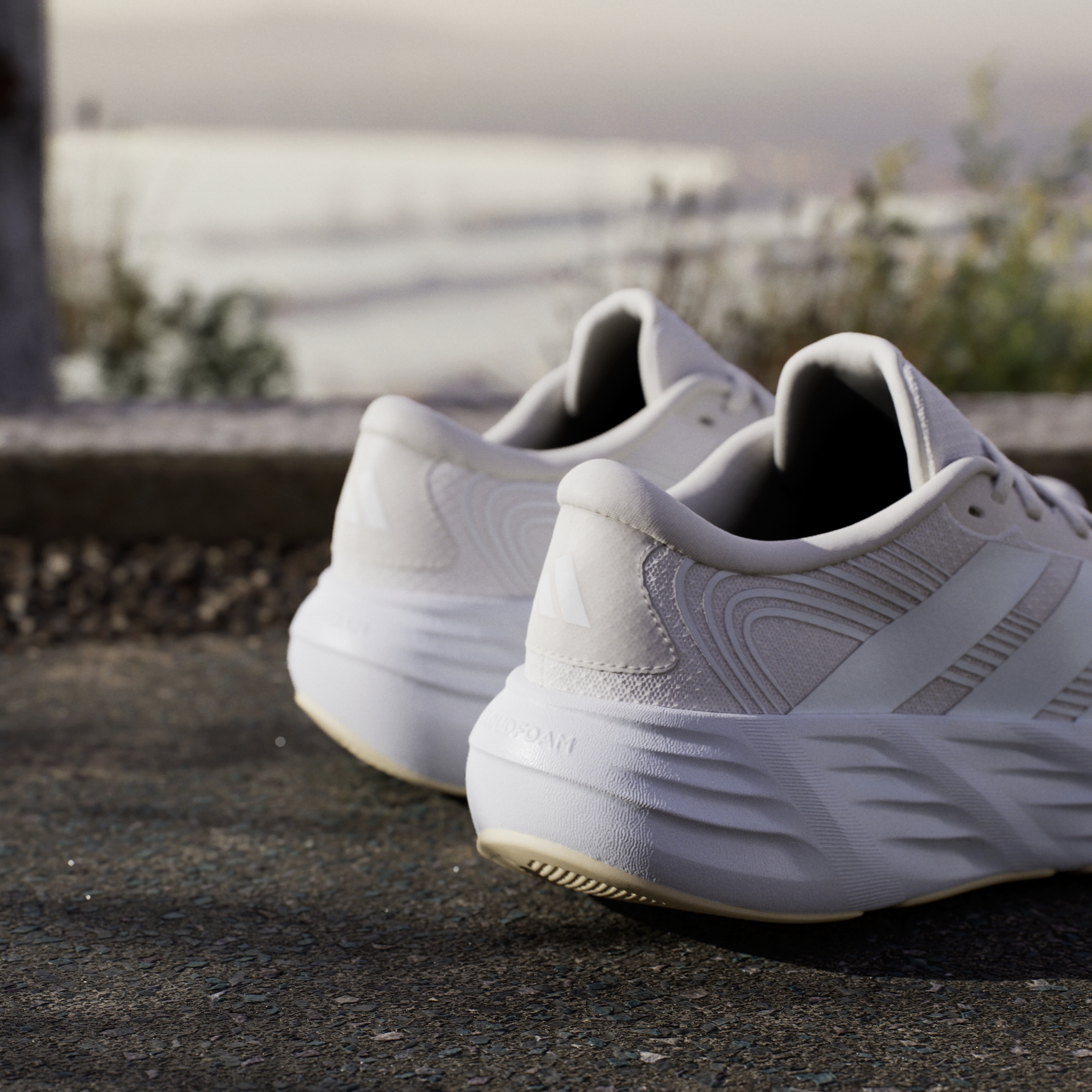Кроссовки женские Adidas Galaxy 8 W IH9794 36 (3,5 UK) белые фото12