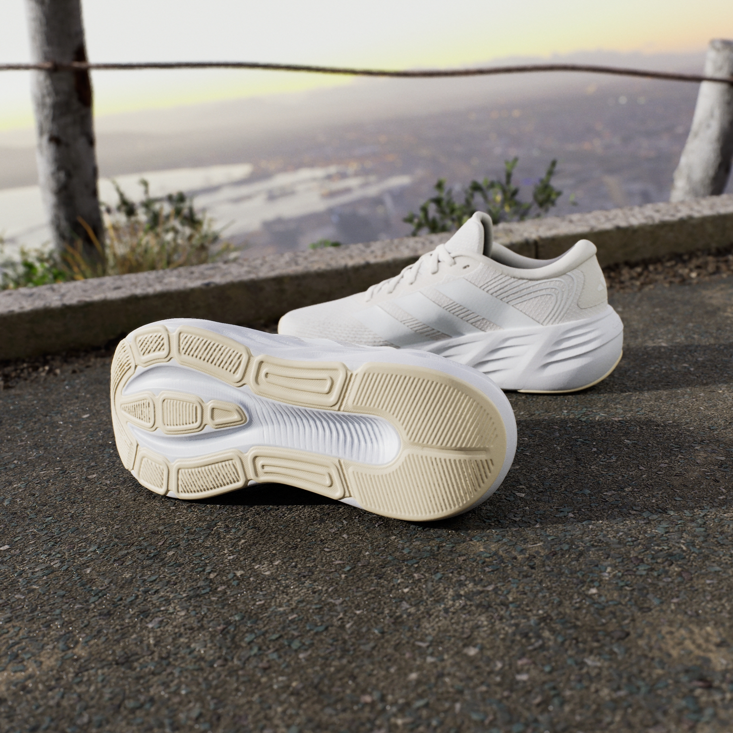 Кроссовки женские Adidas Galaxy 8 W IH9794 36 (3,5 UK) белые фото8