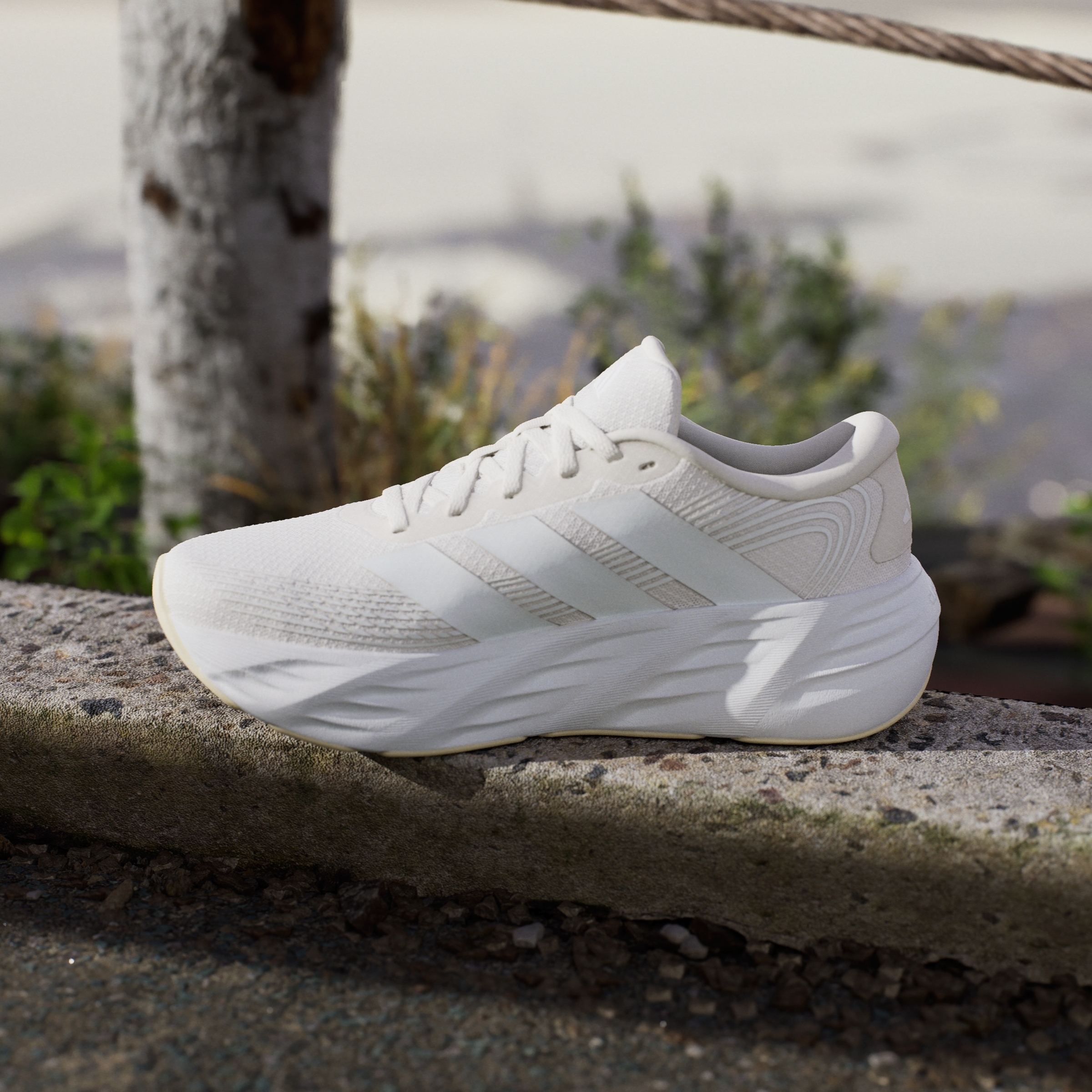 Кроссовки женские Adidas Galaxy 8 W IH9794 36 2/3 (4 UK) белые фото4