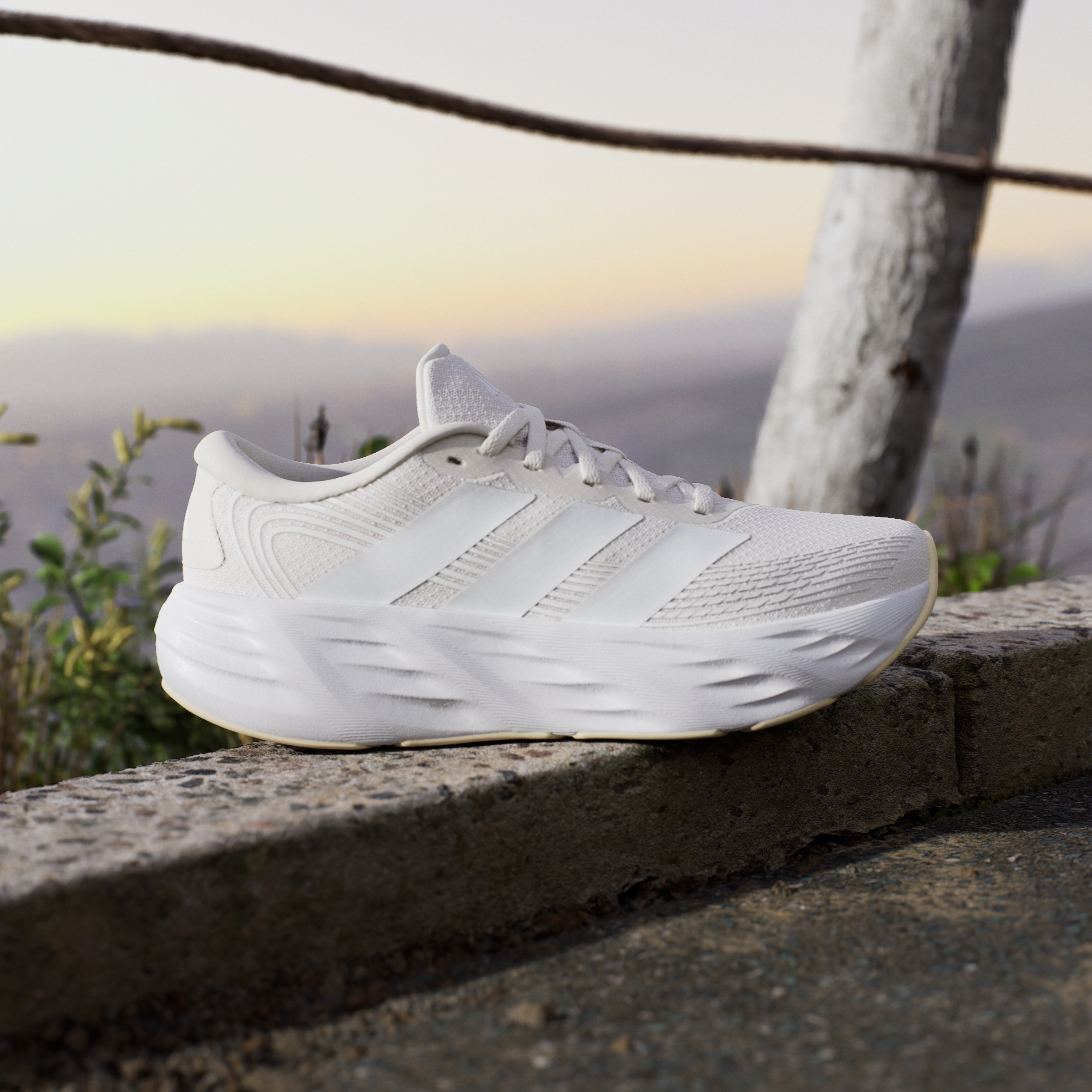 Кроссовки женские Adidas Galaxy 8 W IH9794 39 1/3 (6 UK) белые фото3