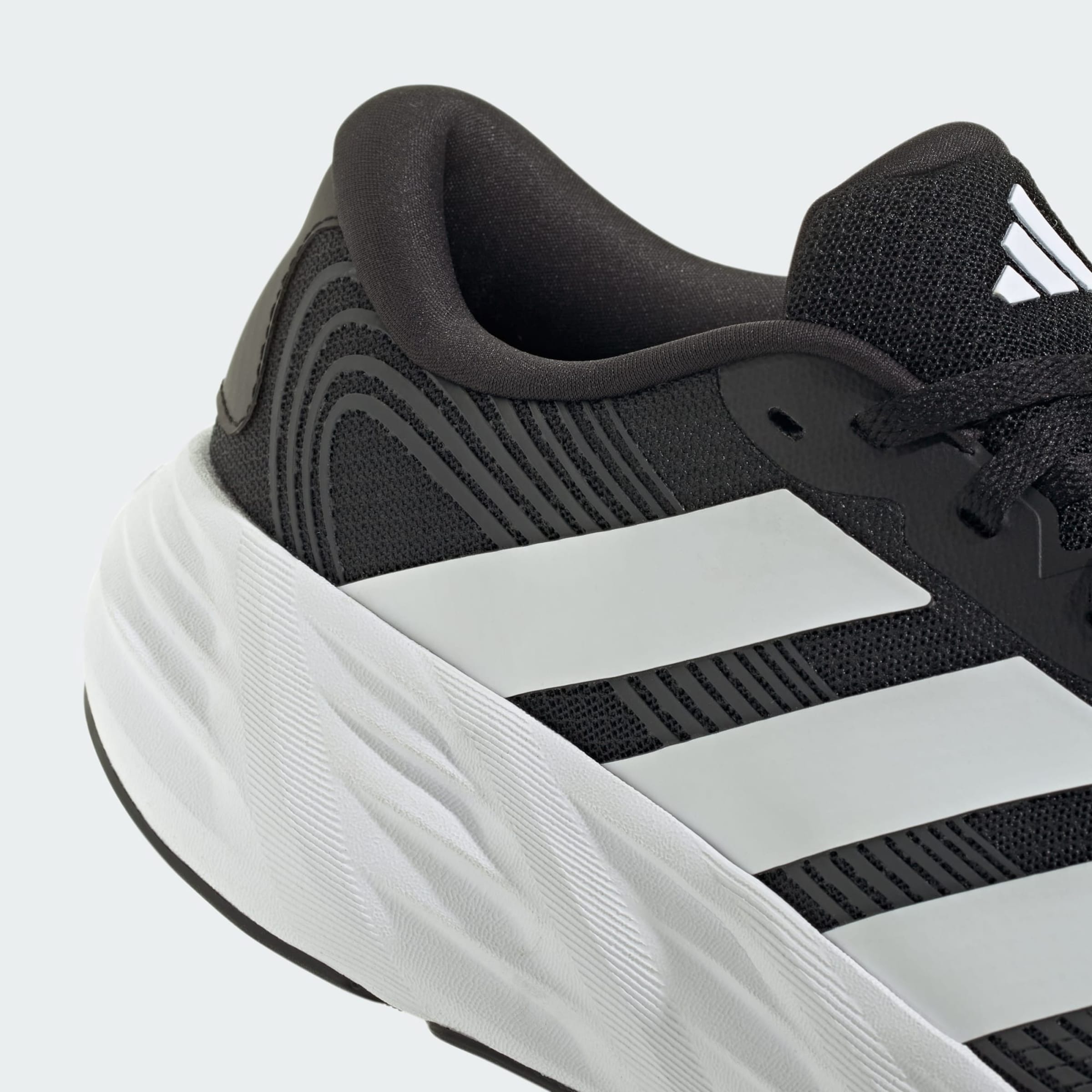 Кросівки чоловічі Adidas Galaxy 8 M IH9812 42 (8 UK) чорні фото7