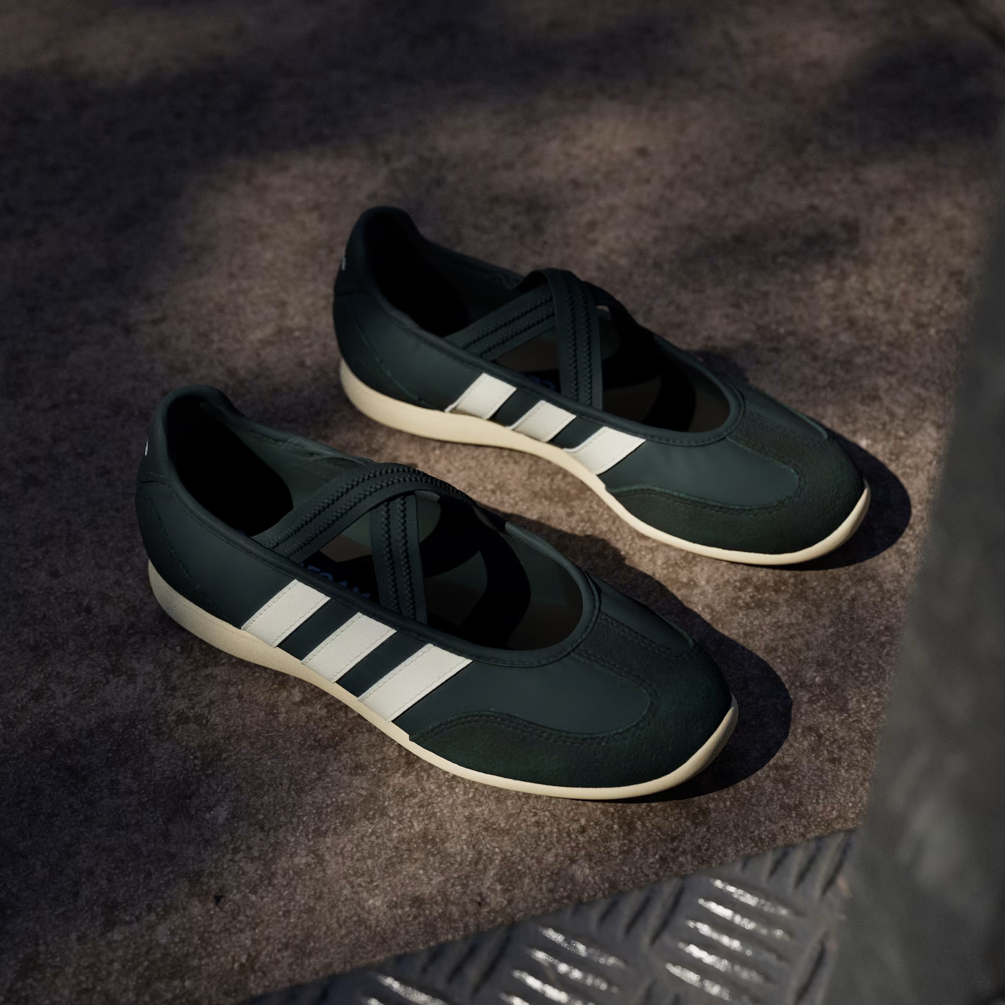 Балетки женские Adidas Barreda Mary Jane JS2324 40 2/3 (7 UK) серые фото11