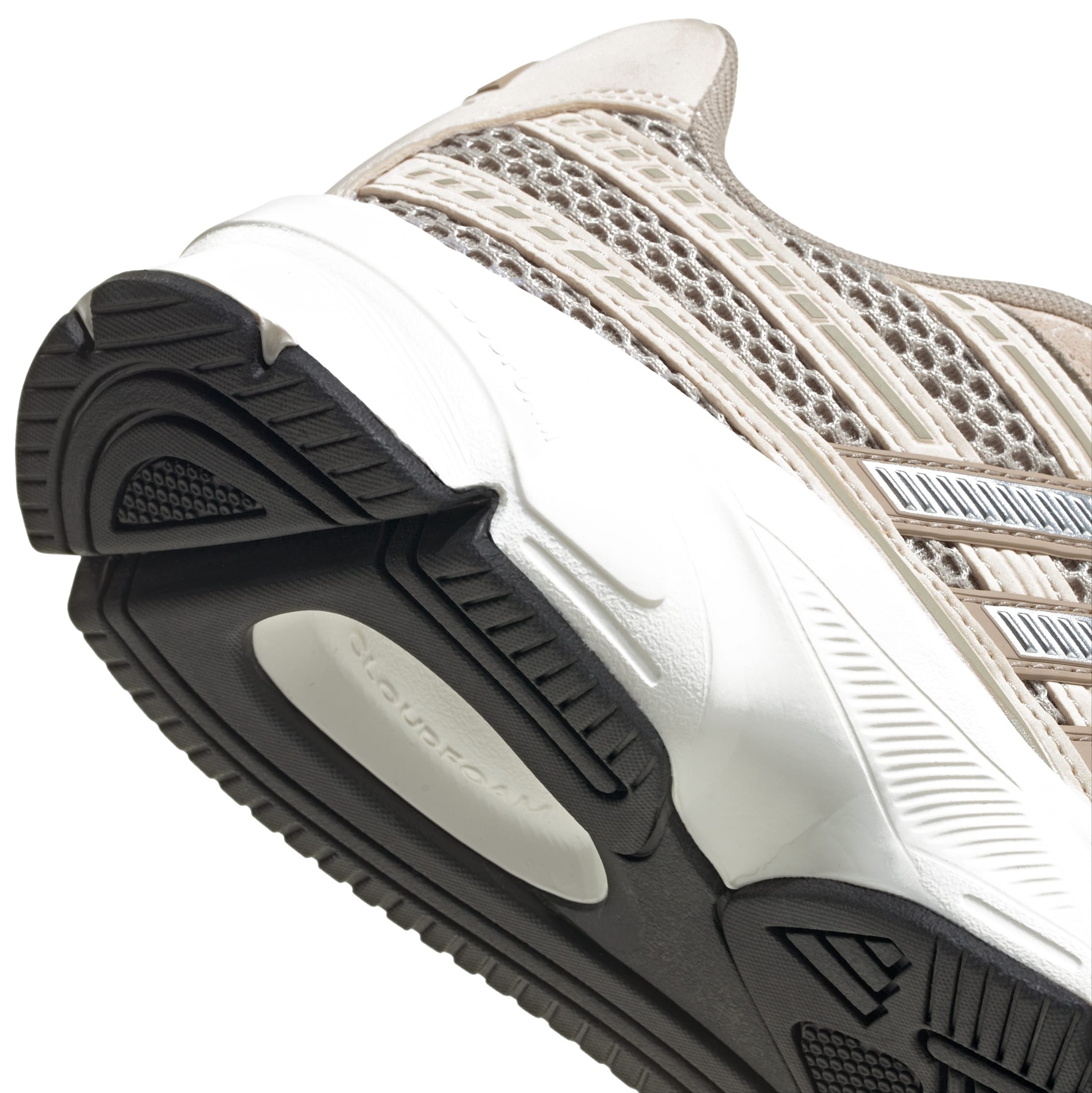 Кроссовки женские Adidas Technochaos 2000 KI7035 41 1/3 (7,5 UK) бежевые фото7