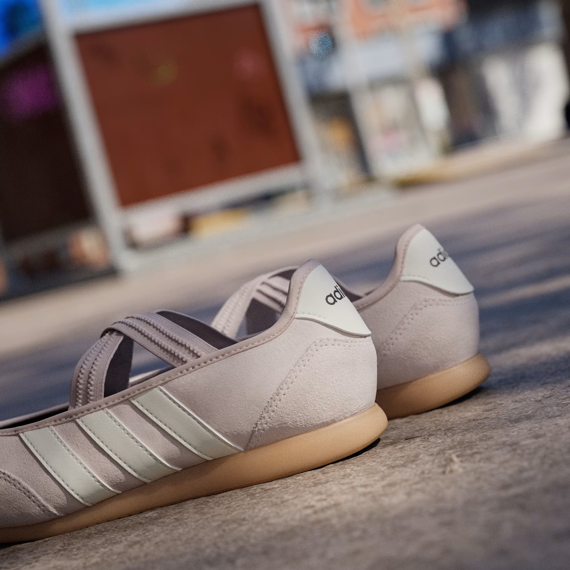 Балетки жіночі Adidas Barreda Mary Jane KJ2254 38 (5 UK) рожеві фото16