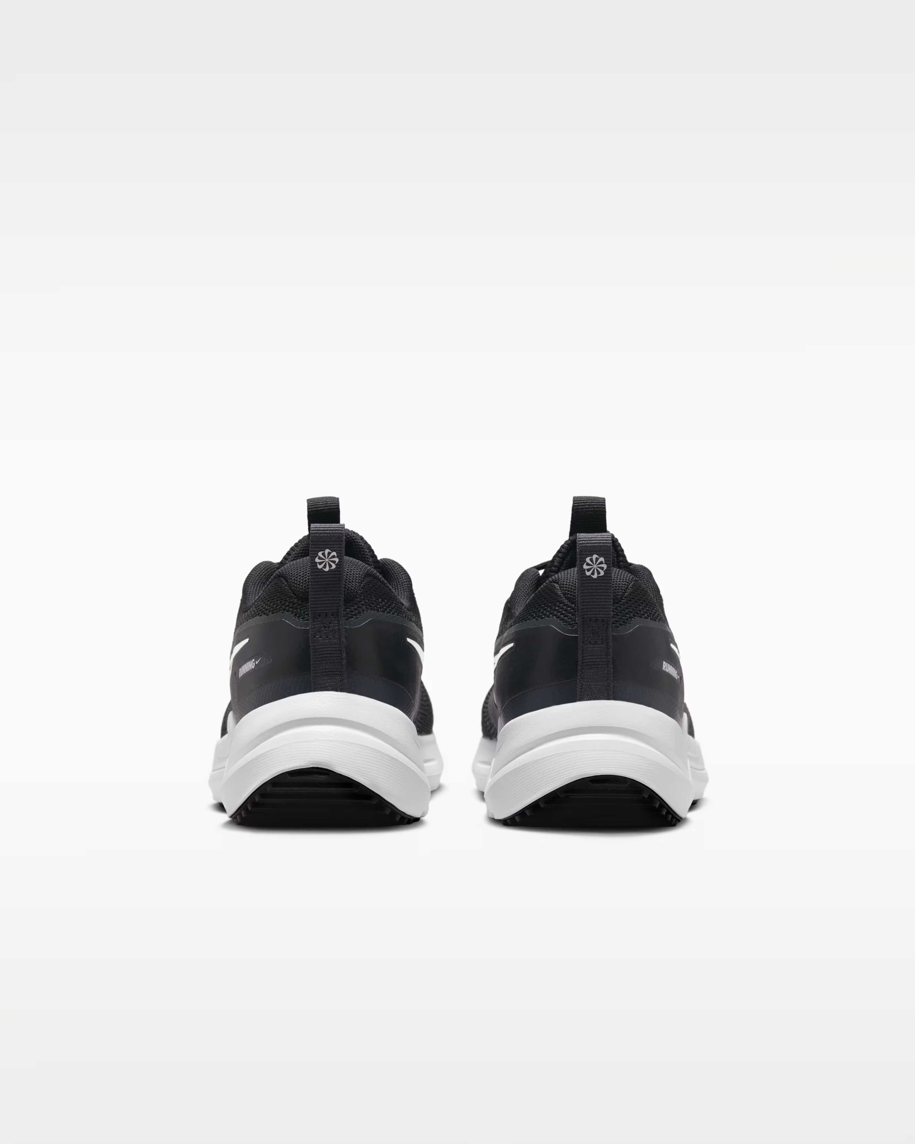 Кроссовки подростковые Nike Cosmic Runner (Gs) HM4402-003 38,5 (6Y US) черные фото5