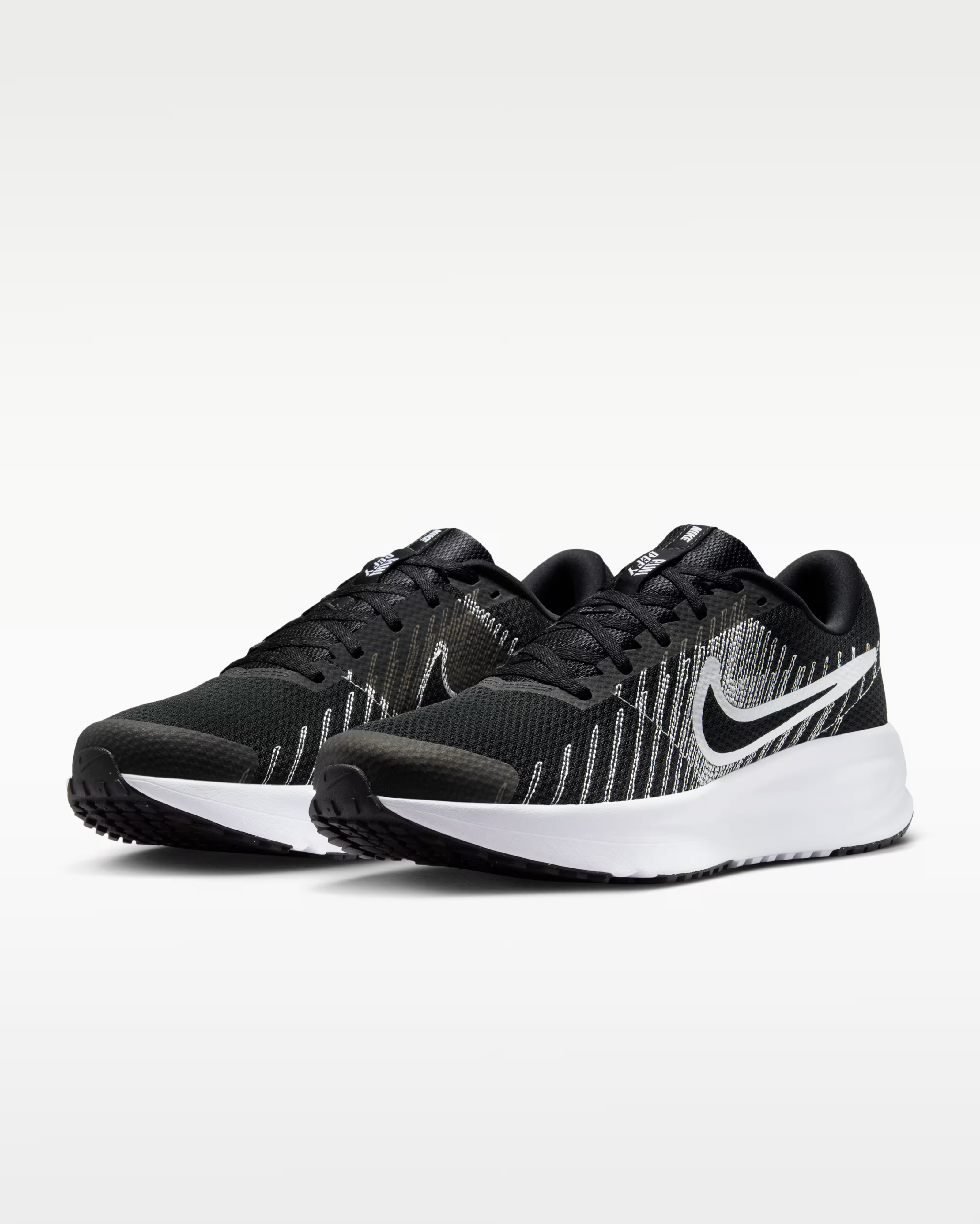 Кроссовки мужские Nike Run Defy HM9594-004 40,5 (7,5 US) черные фото3