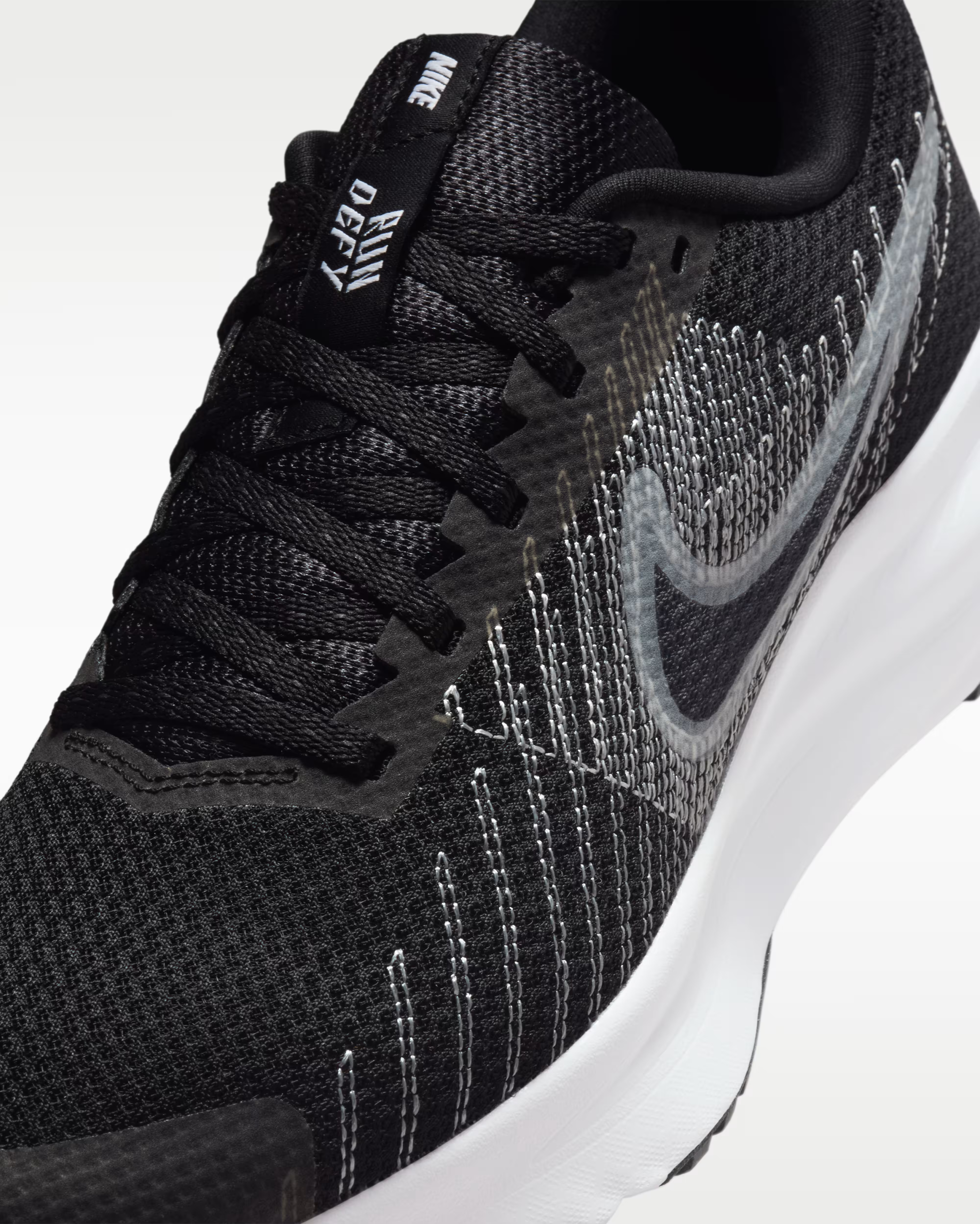 Кроссовки женские Nike W Run Defy HM9593-002 35,5 (5 US) черные фото6