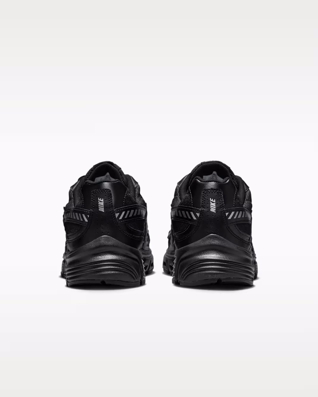 Кроссовки мужские Nike Initiator IB4595-001 44,5 (10,5 US) черные фото5