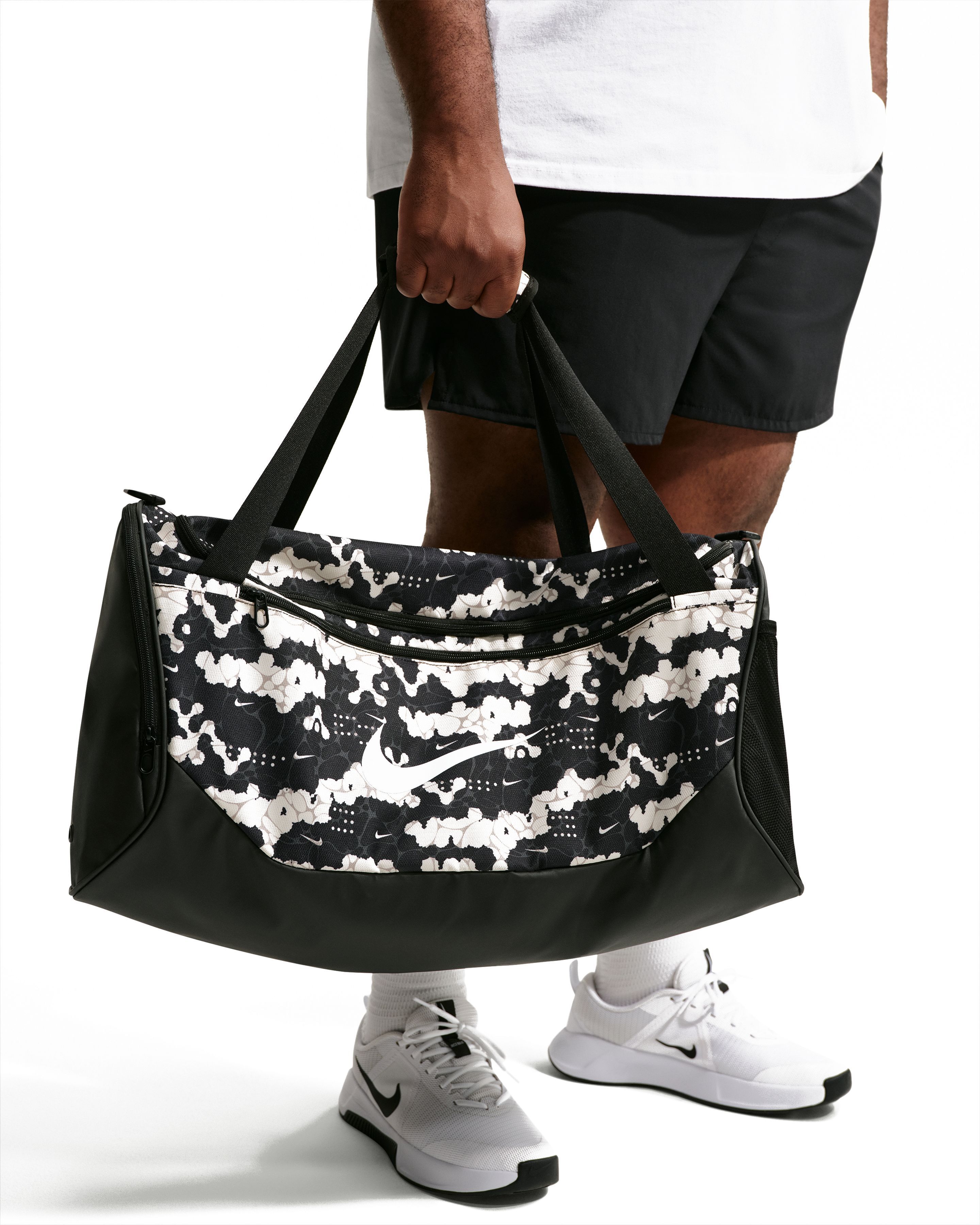 Сумка Nike Nk Brsla M Duff - X Aop Su26 IH7849-103 черная фото10