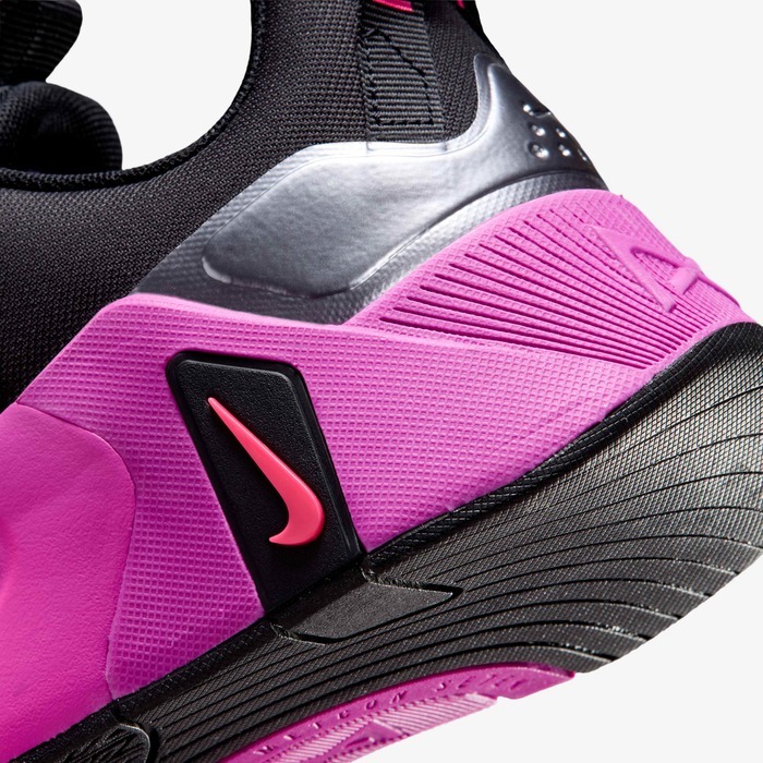 Кросівки жіночі Nike W Free Metcon 7 II7406-003 38 (7 US) чорні фото8