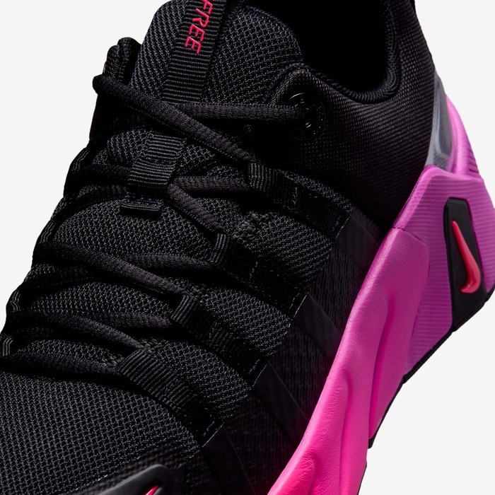 Кросівки жіночі Nike W Free Metcon 7 II7406-003 38 (7 US) чорні фото7
