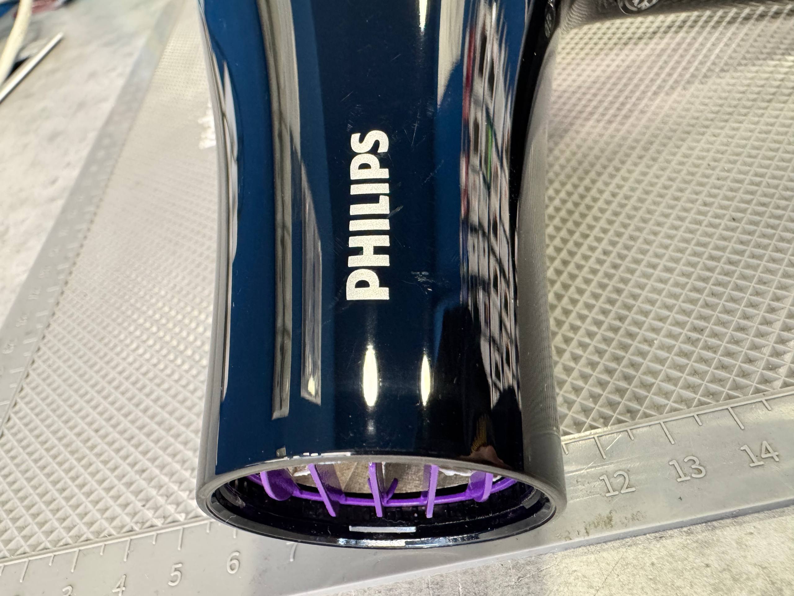 Фен Philips DryCare Pro BHD274/00 фото2