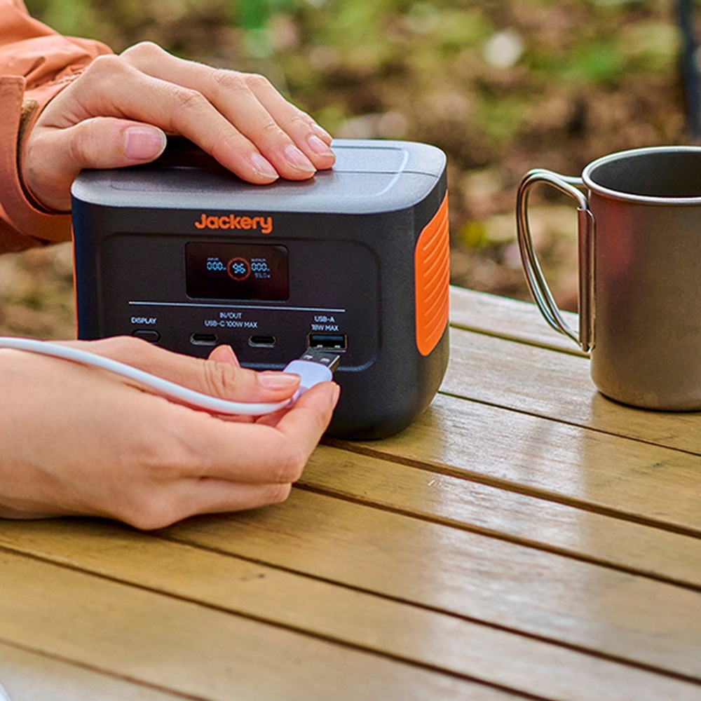 Портативна зарядна станція JACKERY EXPLORER 100PLS 99.2WH (21-0001-000164) фото