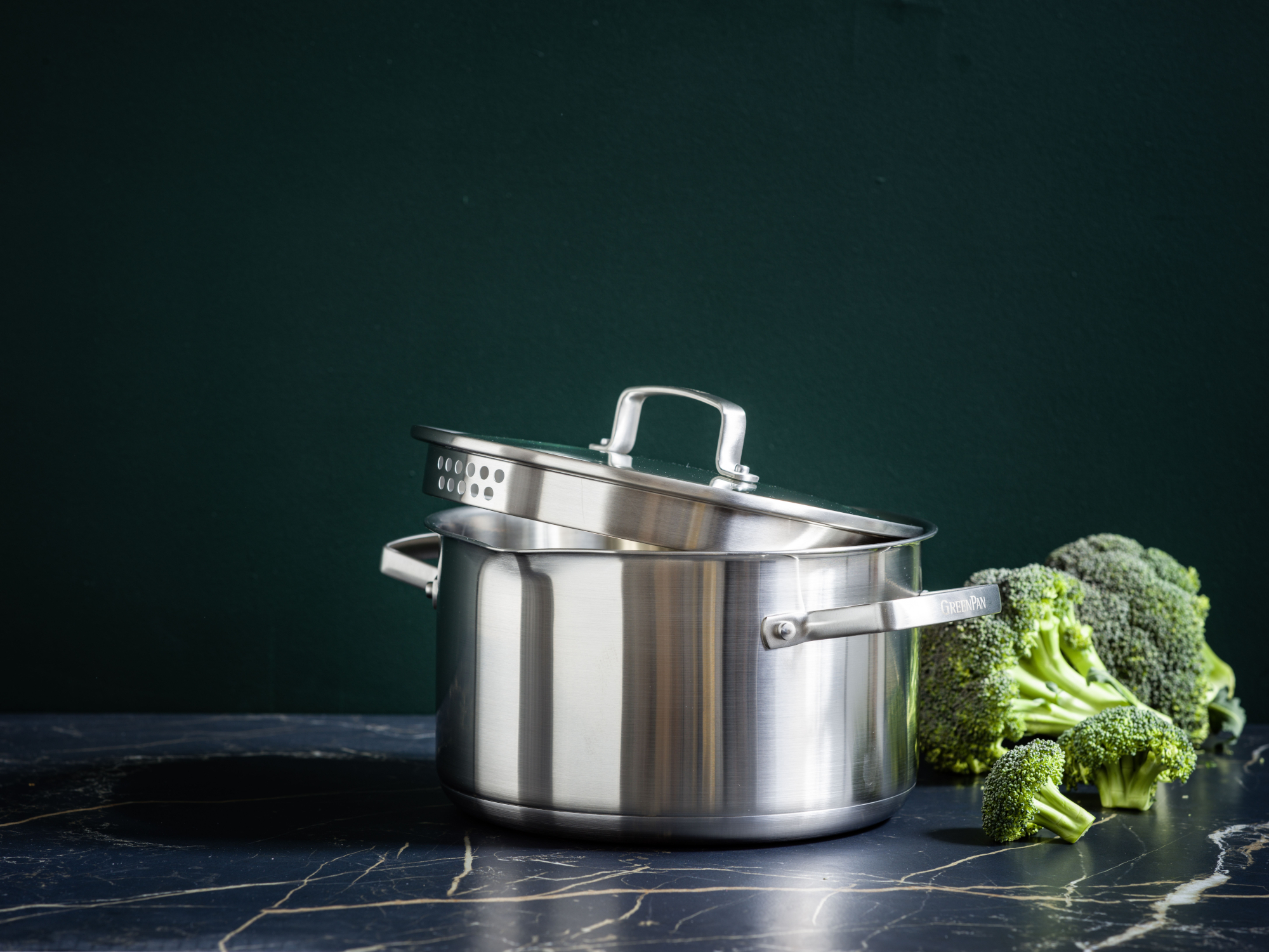 Кастрюля с крышкой GreenPan Chef's Collection, 22 см, 4,76 л (CC007731-001) фото5