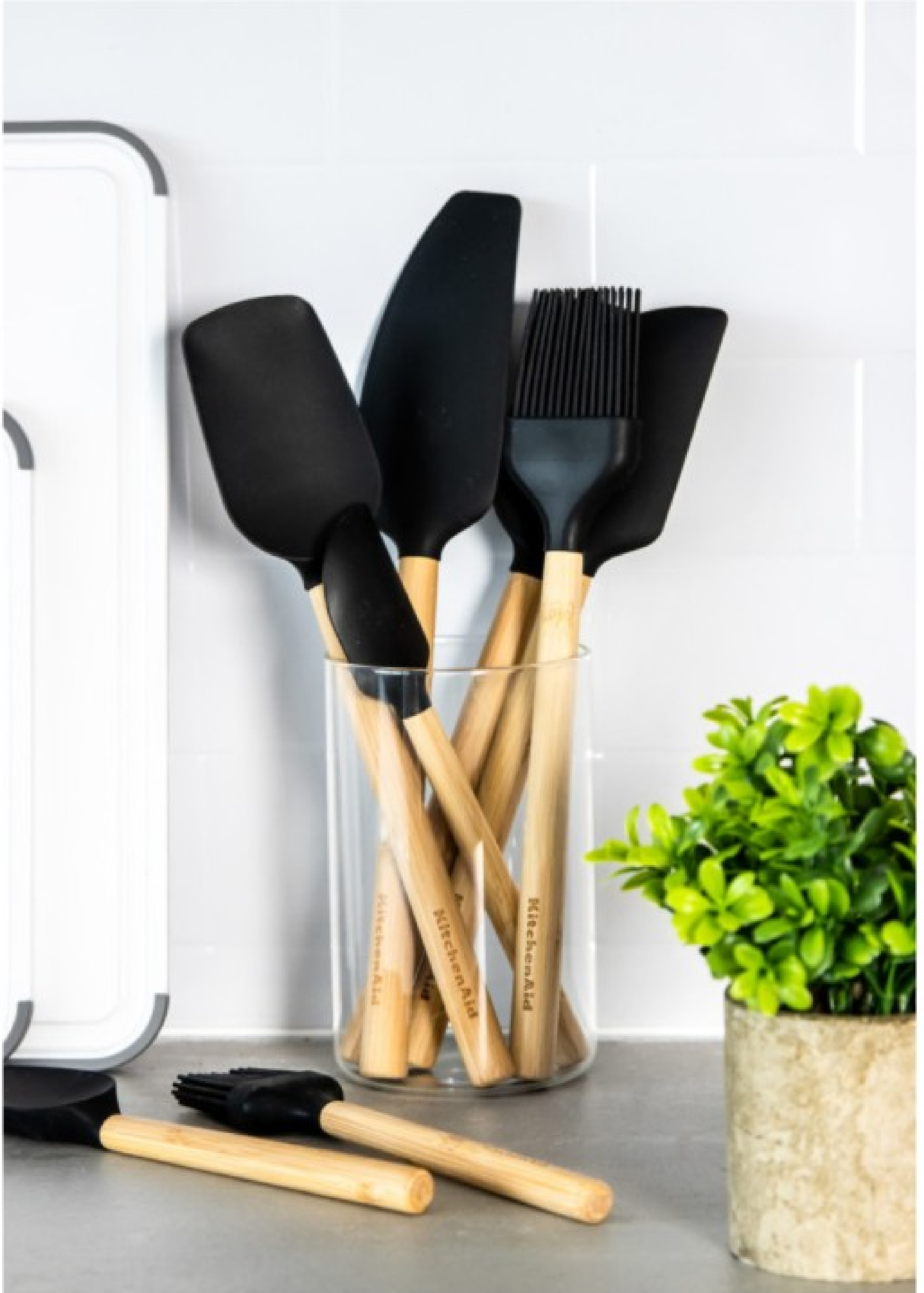 Лопатка для тіста KitchenAid Classic, 30,1 см, чорний (KQG630OHOBE) фото4