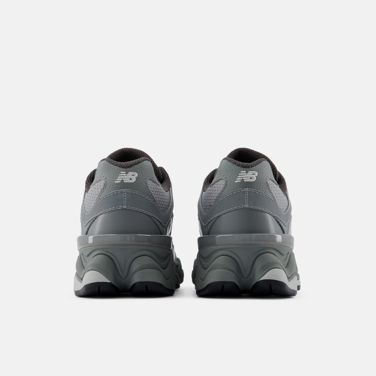 Кроссовки подростковые New Balance 9060 Lace GS G90602P4 38,5 (6 US) темно-серые фото4