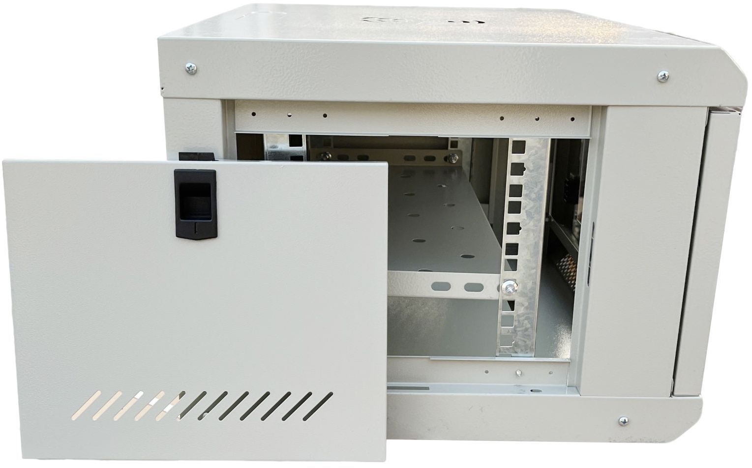 Шафа настінна GEAR 19", 6U, 600x600x300 мм, з полицею 19", gray (GWMSN-6U-600-600G) фото5