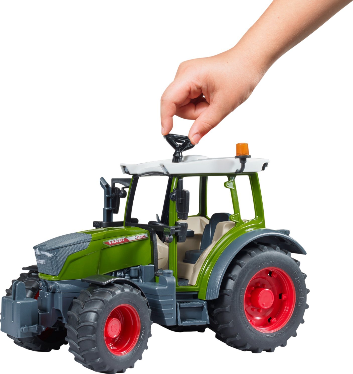 Трактор Bruder Fendt Vario 211 (2180_Bruder) фото
