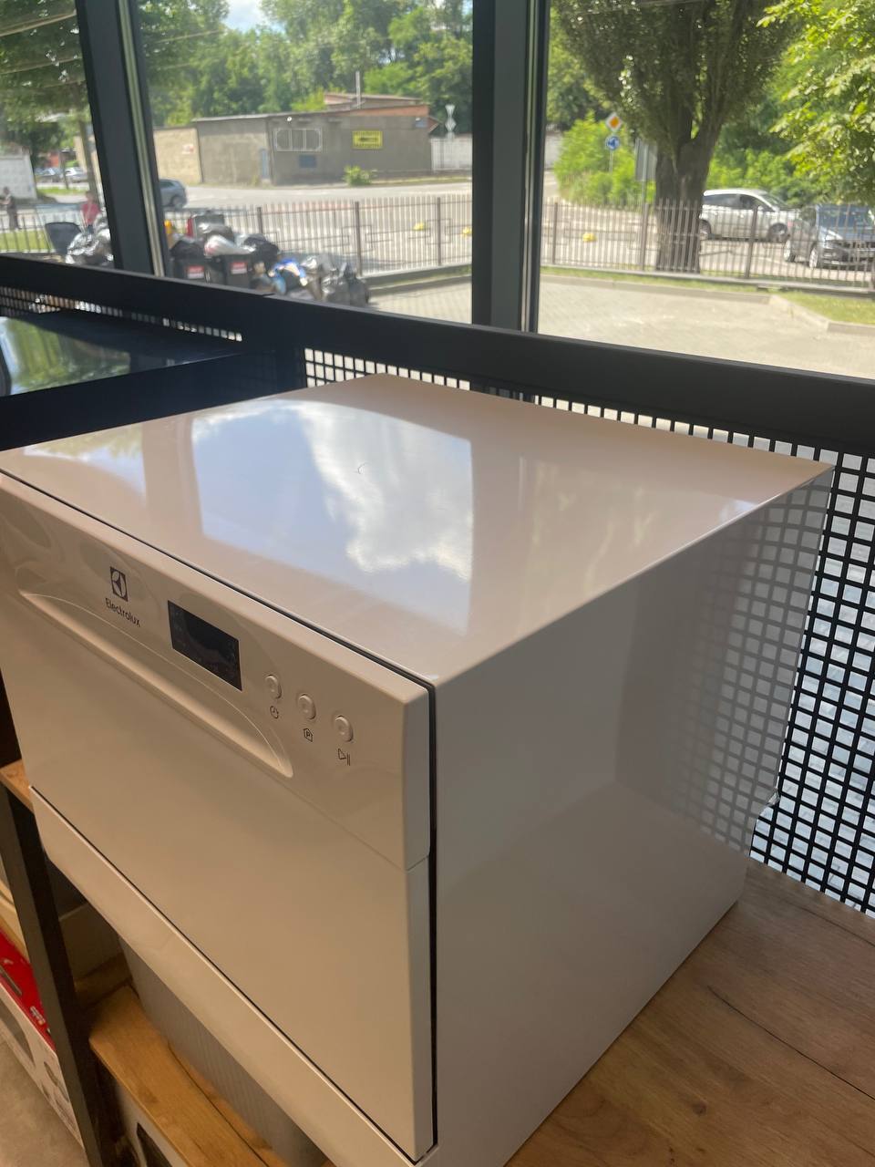 Посудомийна машина Electrolux ESF 2400 OW фото2