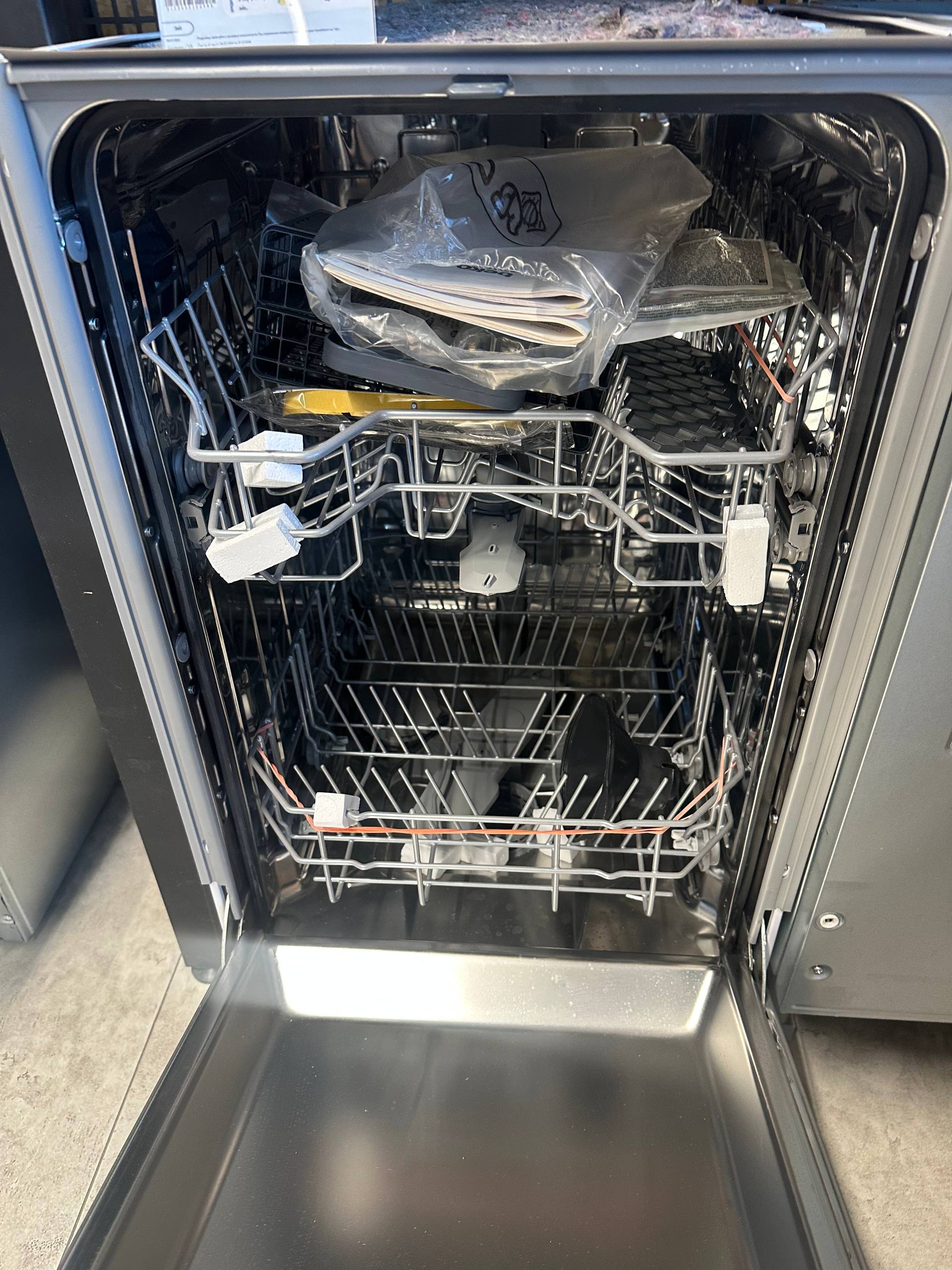 Вбудована посудомийна машина Beko DIS35021 фото3