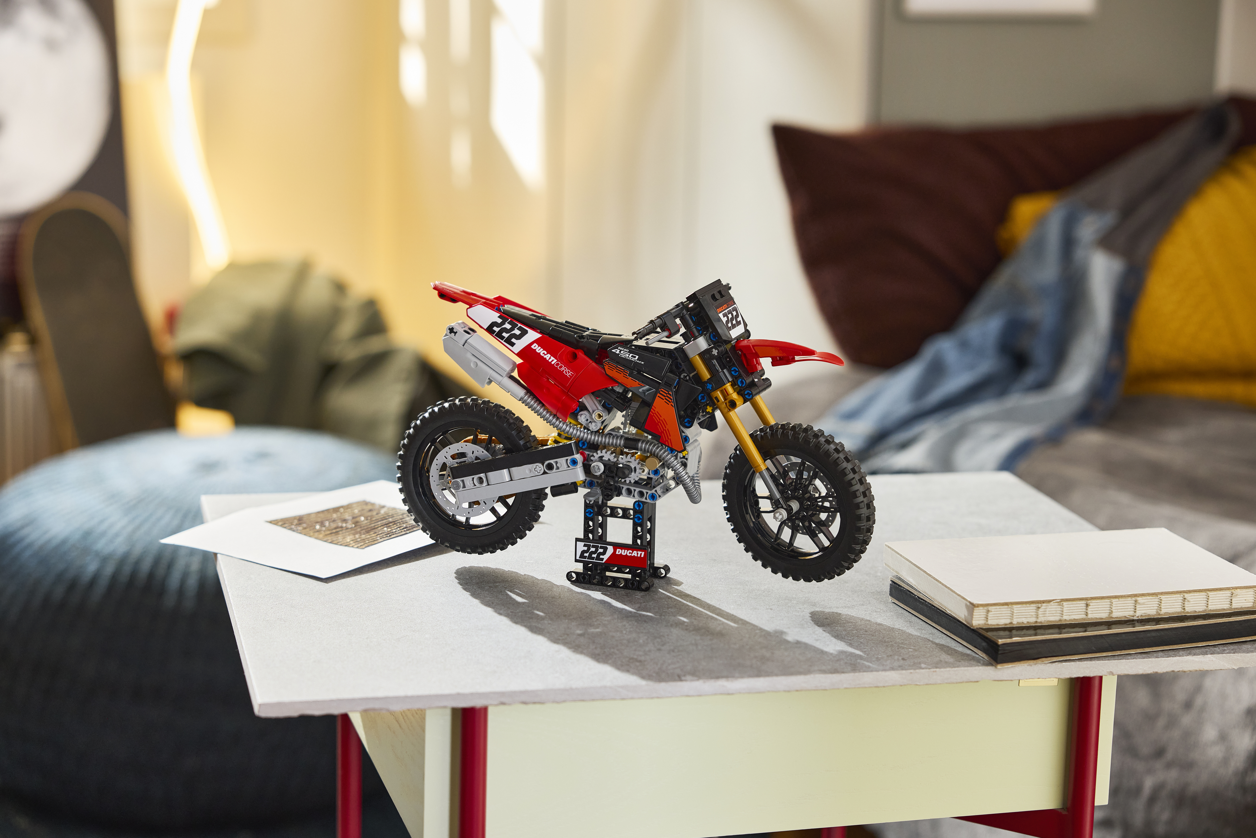 LEGO 42238 Technic Мотоцикл Ducati Desmo450 MX Factory фото8