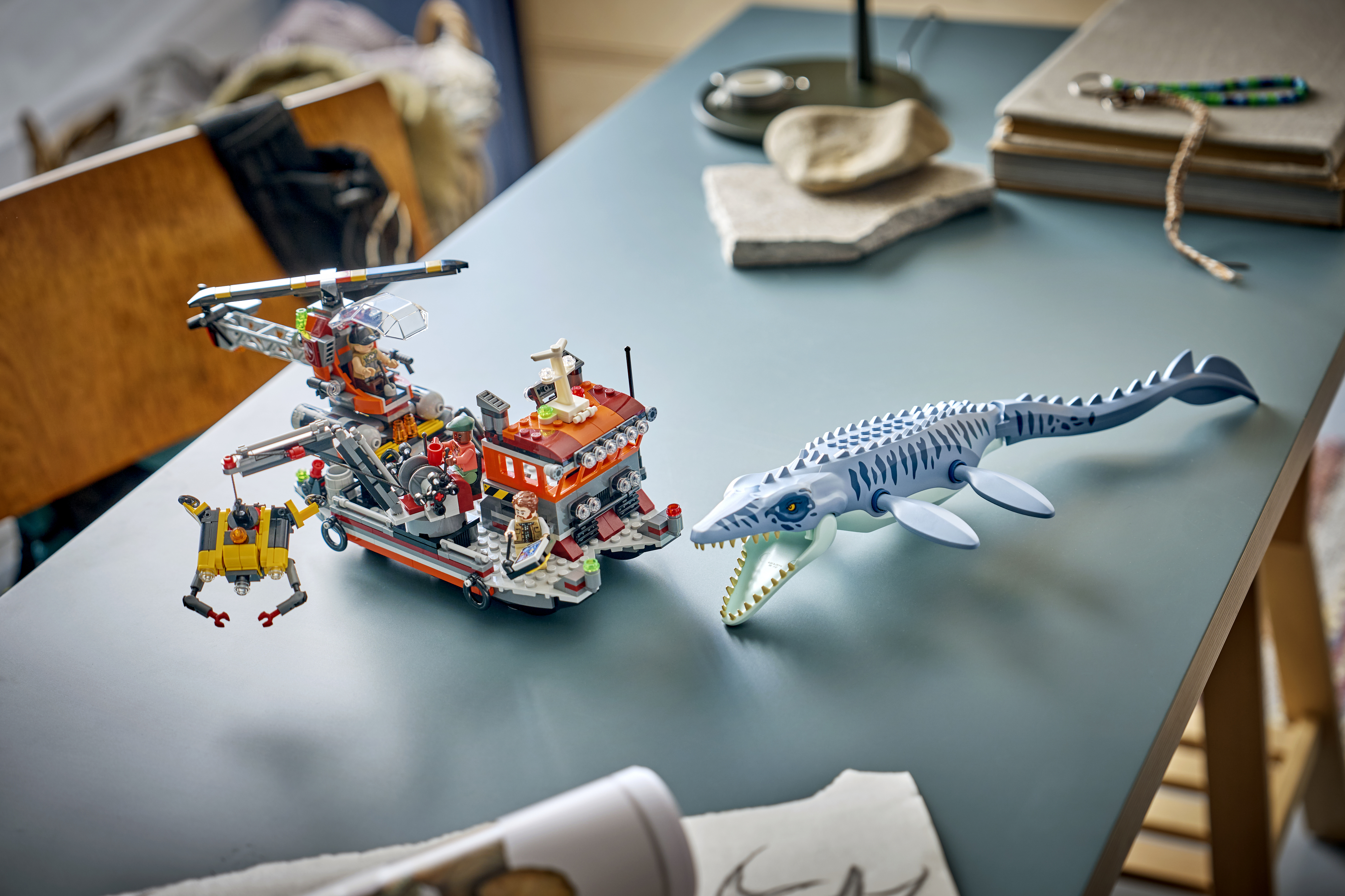 LEGO 77983 Jurassic World Нападение мозазавра на лодку фото