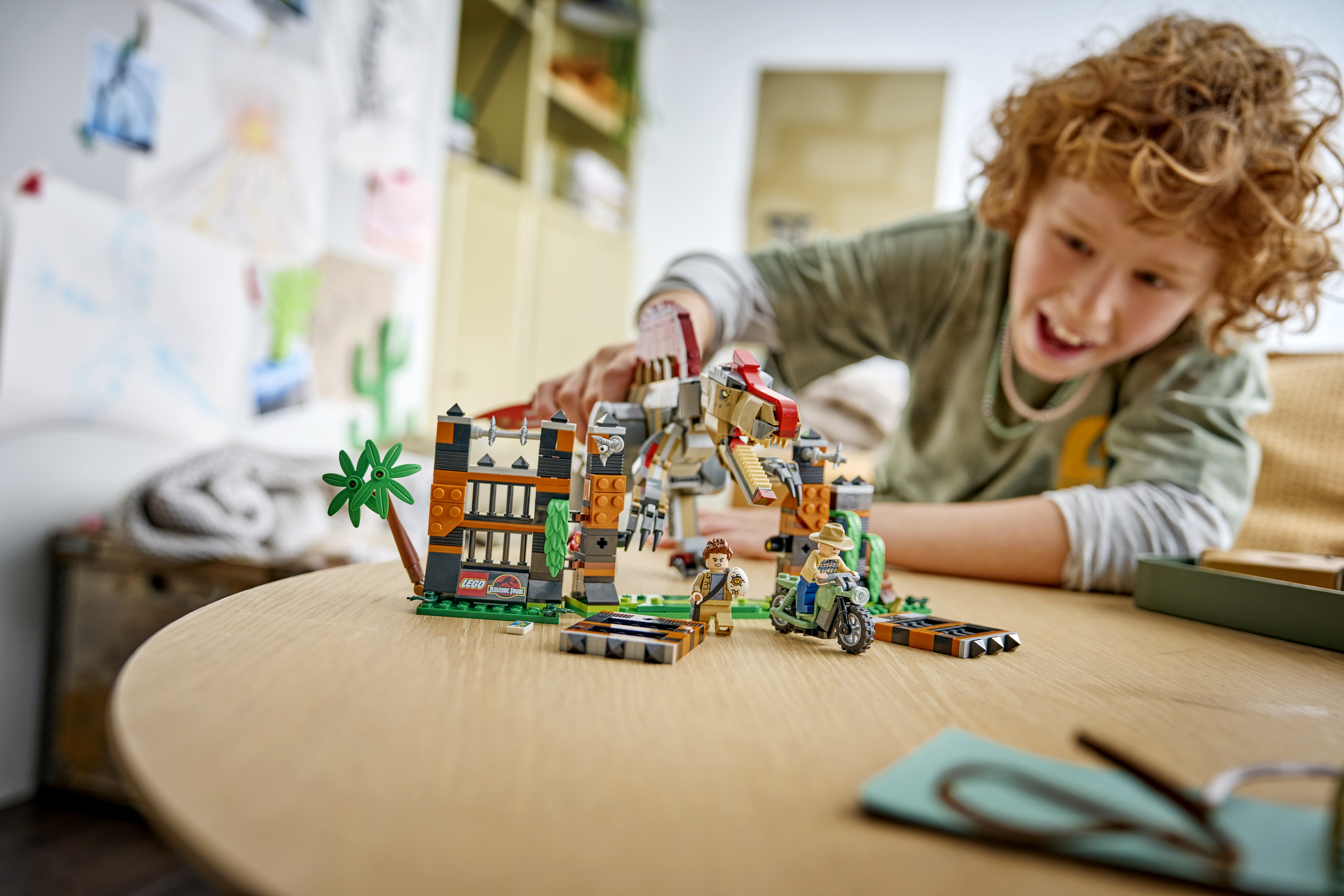 LEGO 77982 Jurassic World Побег спинозавра фото11