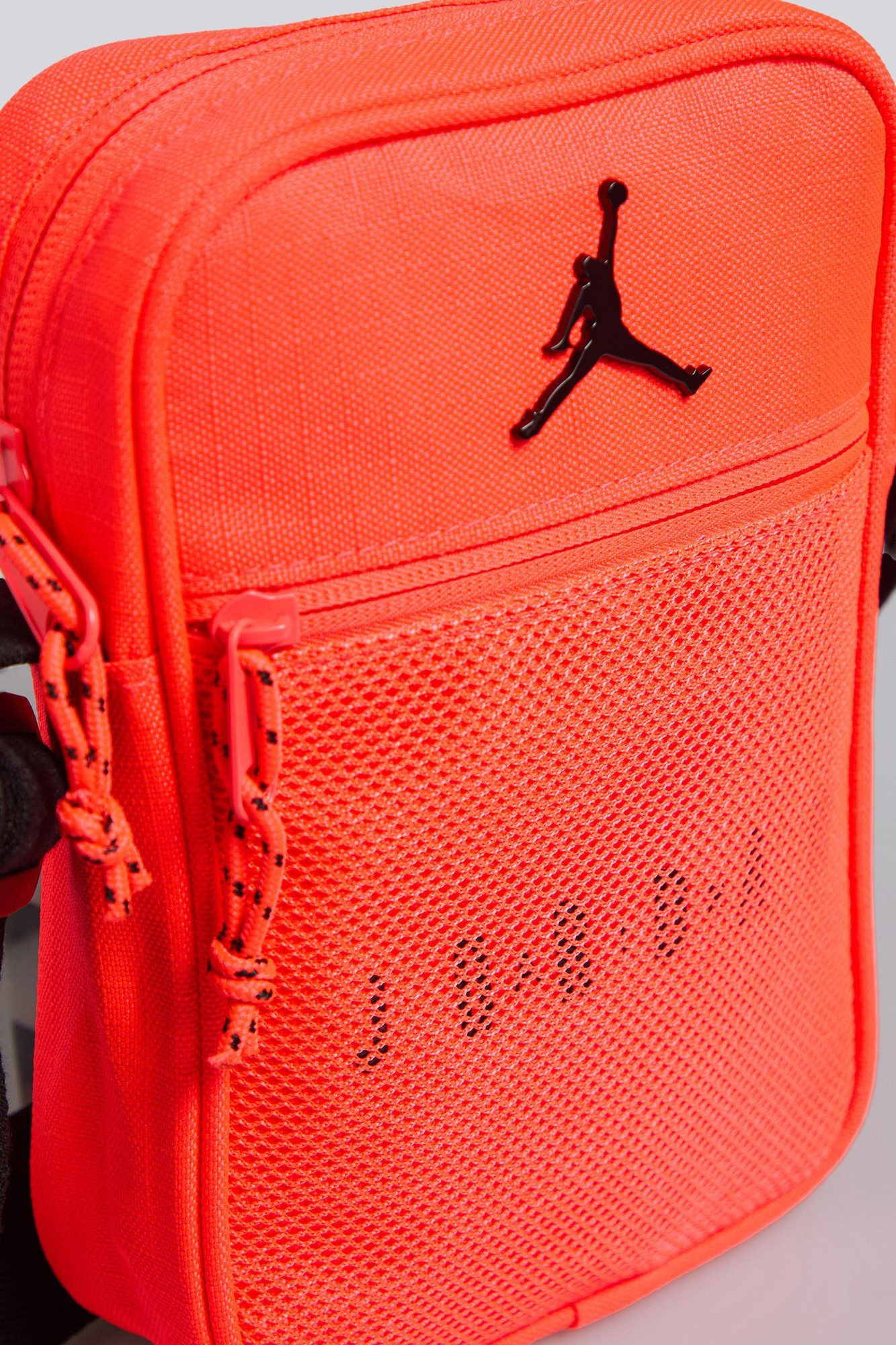 Сумка Nike Jordan Jam Blacktop Festtival Bag 1.7L MA9190-H07 оранжевая фото2