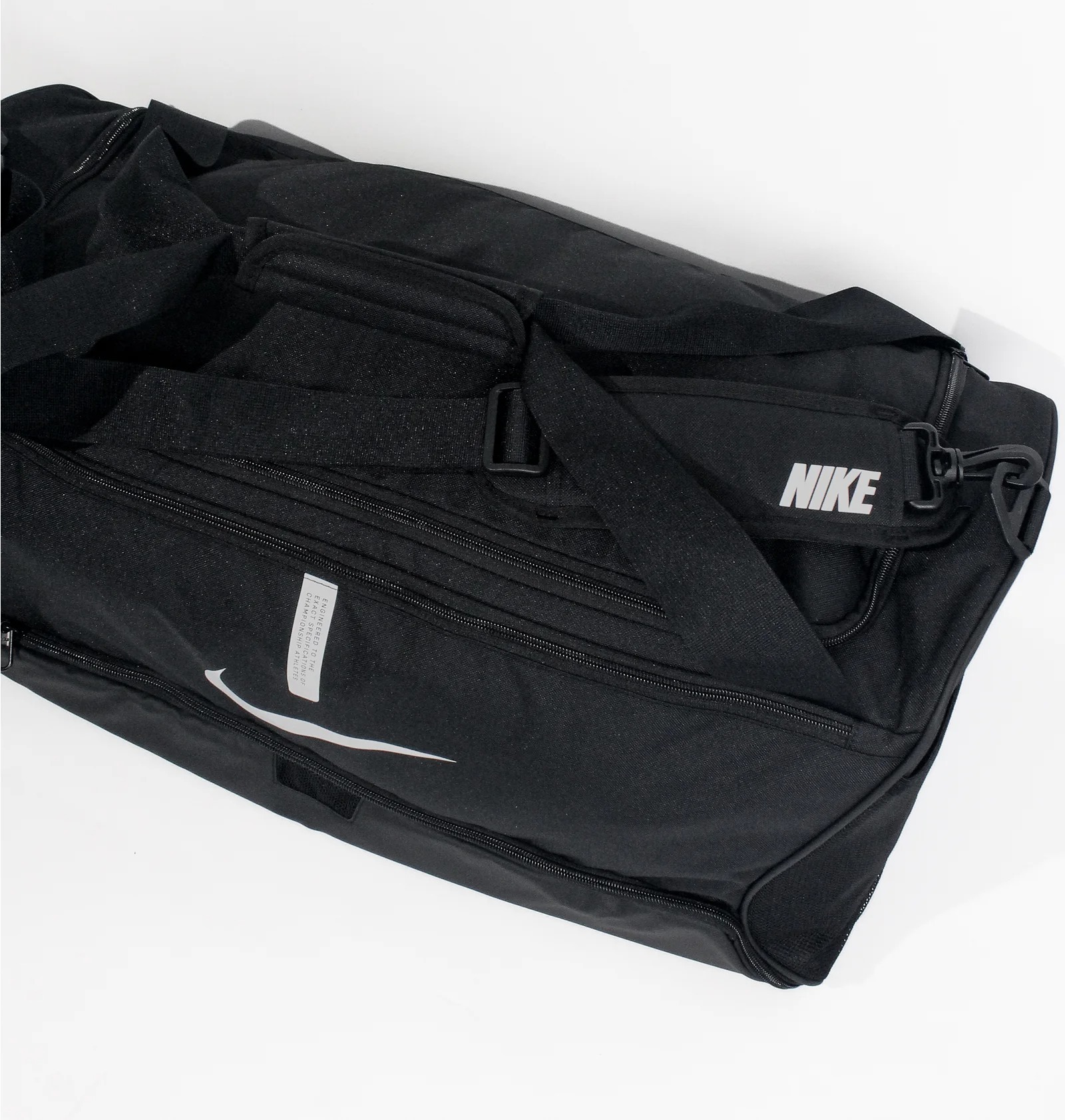 Сумка Nike Acdmy Team M Duff CU8090-010 черная фото4