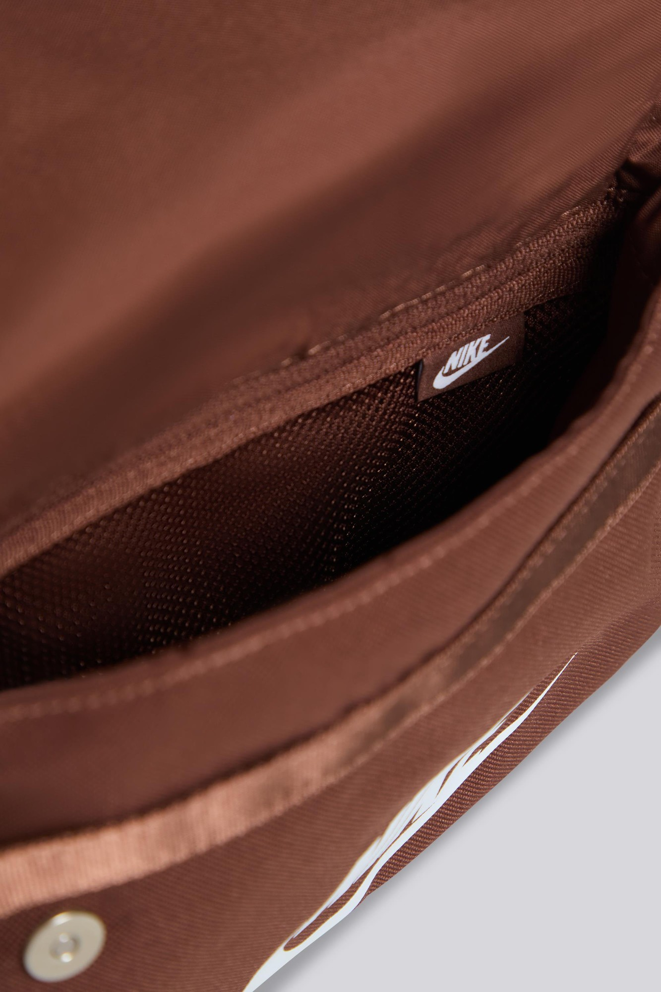 Сумка на пояс Nike W Nsw Futura 365 Crossbody CW9300-265 коричневая фото3
