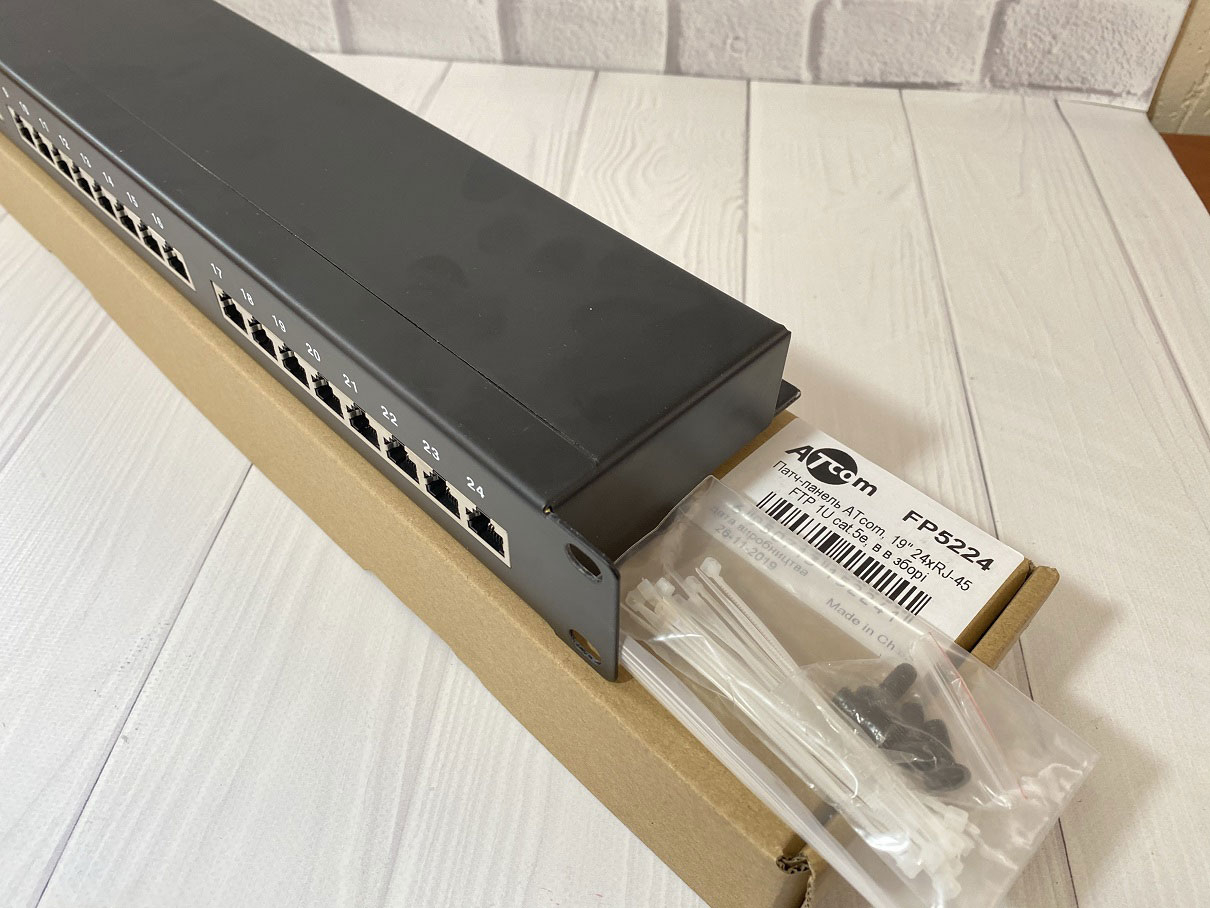 Патч-панель Atcom FP5224 19" 24хRJ-45 FTP 1U cat.5е (FP5224) фото