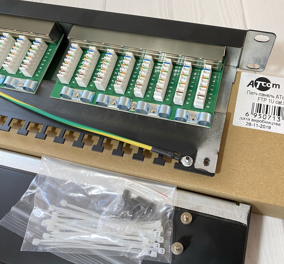 Патч-панель Atcom FP6224 19" 24хRJ-45 FTP 1U cat.6 (FP6224) фото2