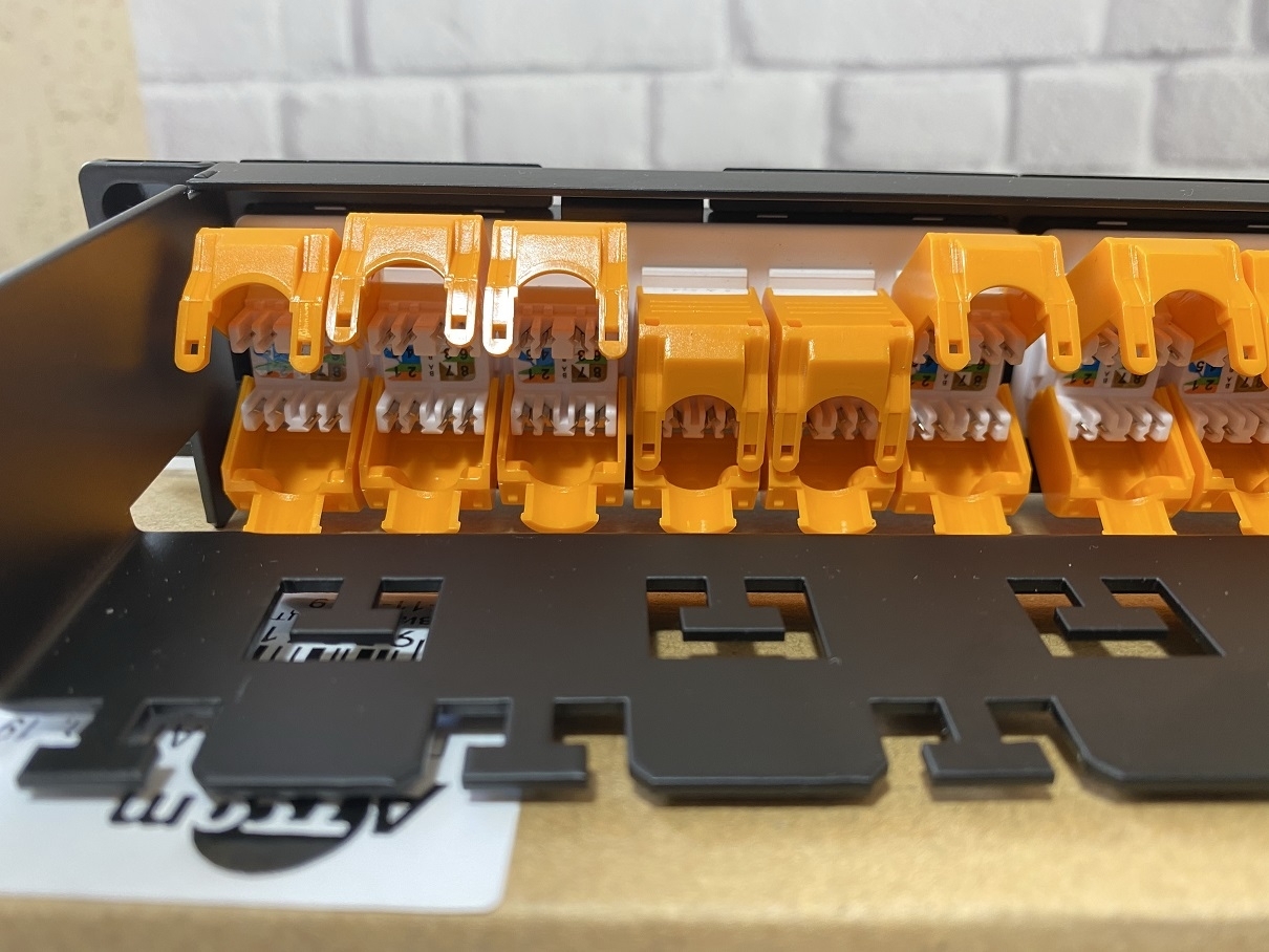 Патч-панель ATcom P6148 19" 24хRJ-45 UTP 1U cat.6 (P6148) фото3