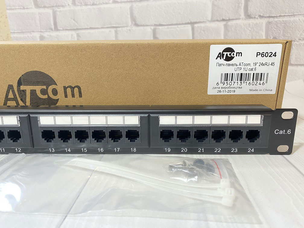 Патч-панель ATcom P6024 19" 24хRJ-45 UTP 1U cat.6 (P6024) фото3