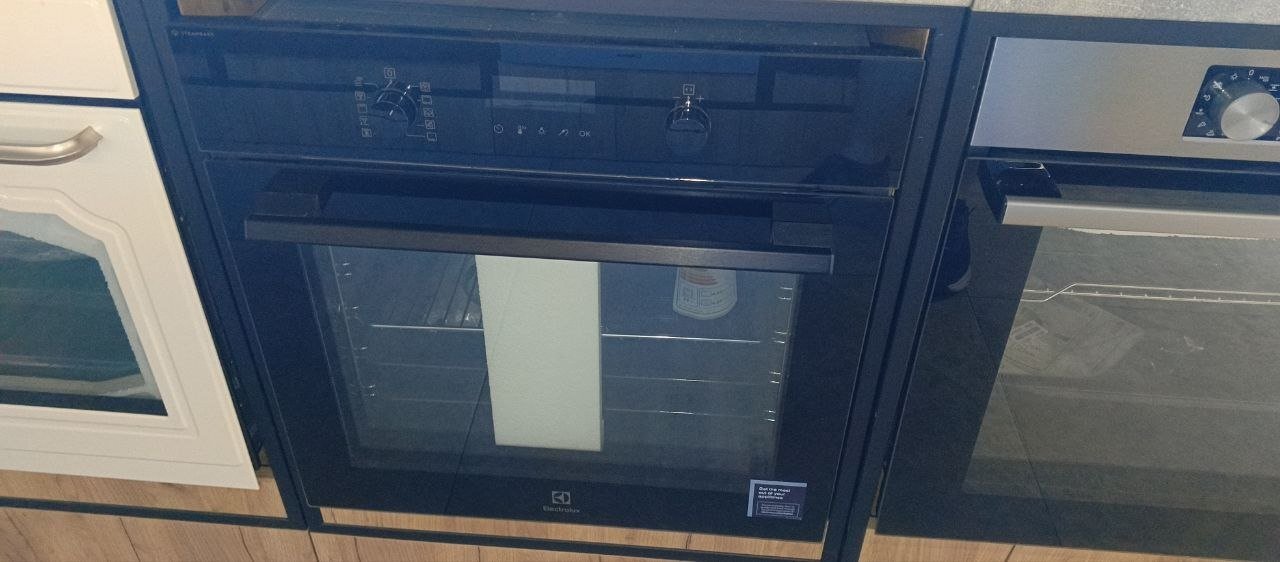 Духова шафа Electrolux LOD6F77WZ фото2