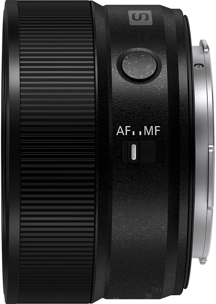Объектив Panasonic Lumix S 40 mm f/2 Black (S-S40E-K) фото