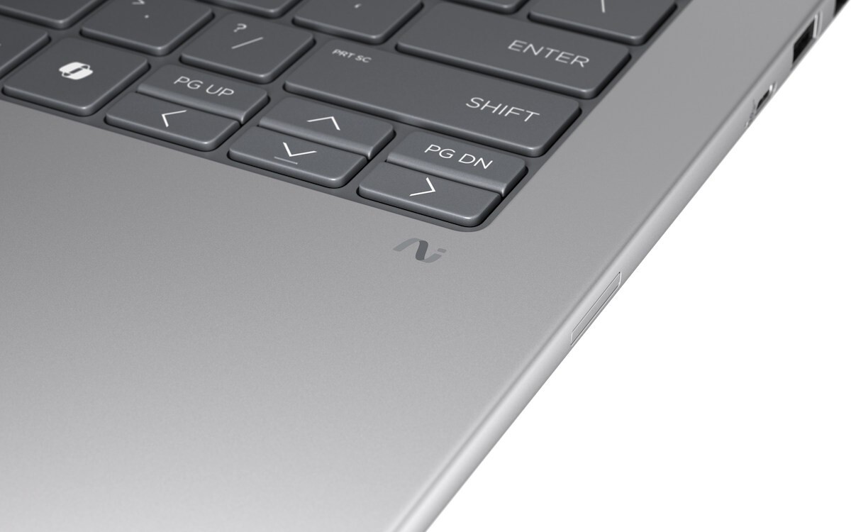 Ноутбук HP ZBook 8 G1i (B30JPES) фото6