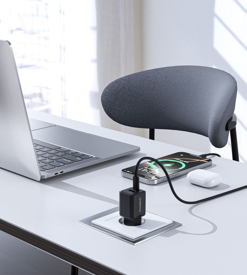 Мережевий зарядний пристрій Choetech USB-A/USB-C 30Вт QC3.0/PD/PPS (PD5012-EU-BK) фото