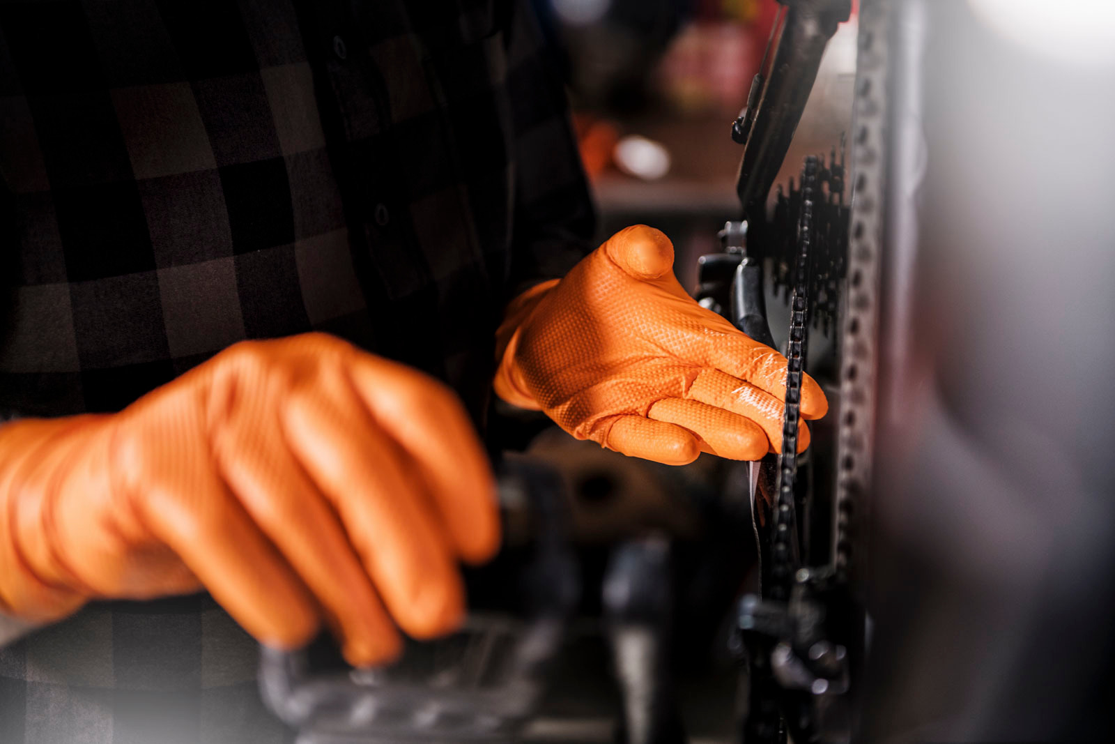 Рукавички нітрилові універсальні Mercator gogrip XL orange A4 фото9