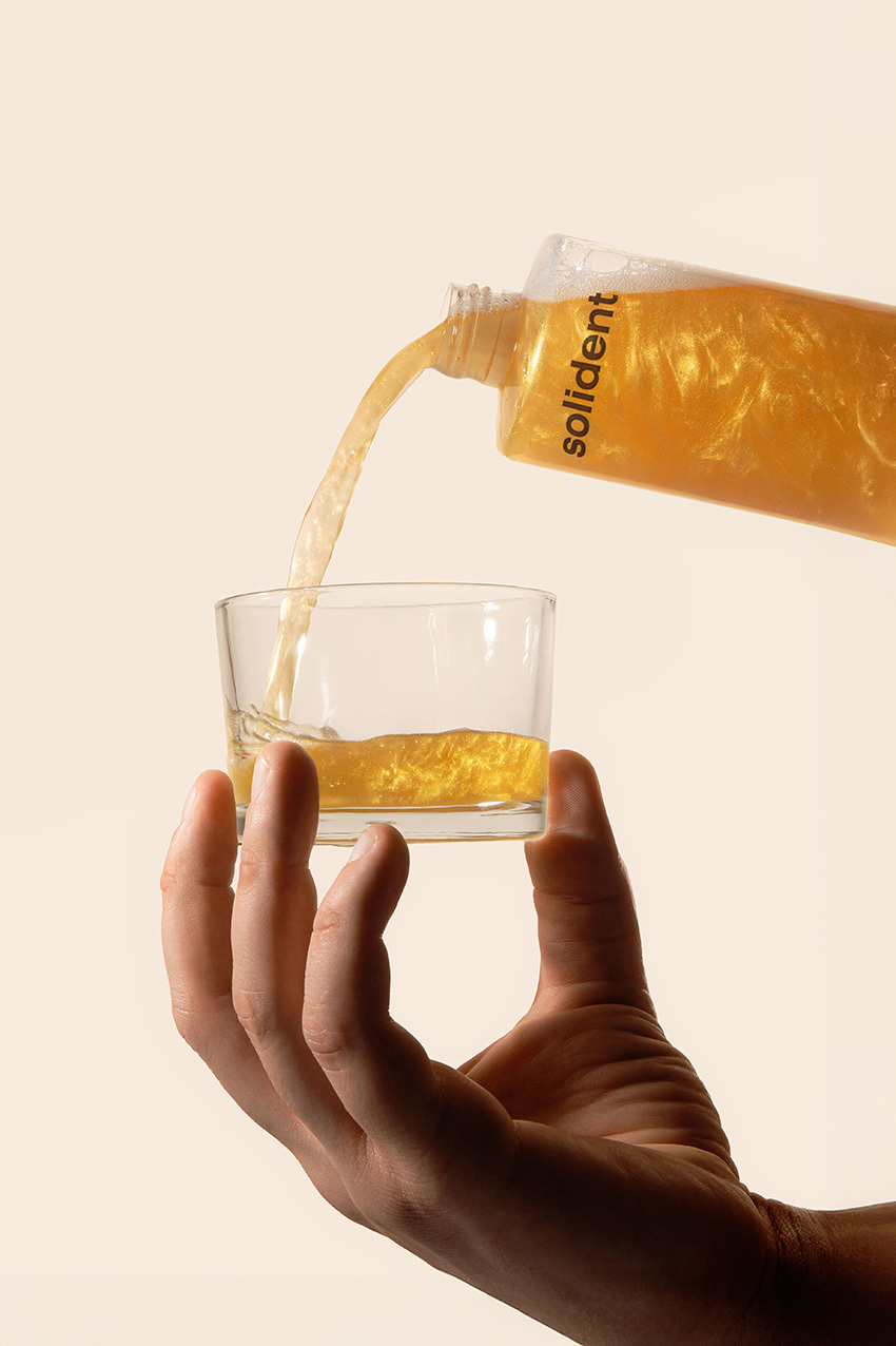 Ополаскиватель для полости рта Solident Gold-Infused Mouthwash с коллоидным золотом 100 мл фото3