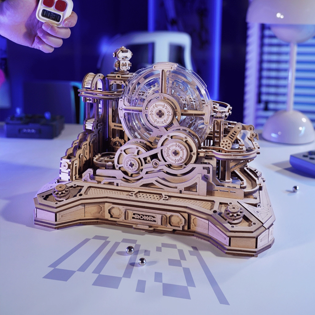 Конструктор Robotime Rokr дерев'яний 3D Весела кулька (EGC01) фото4